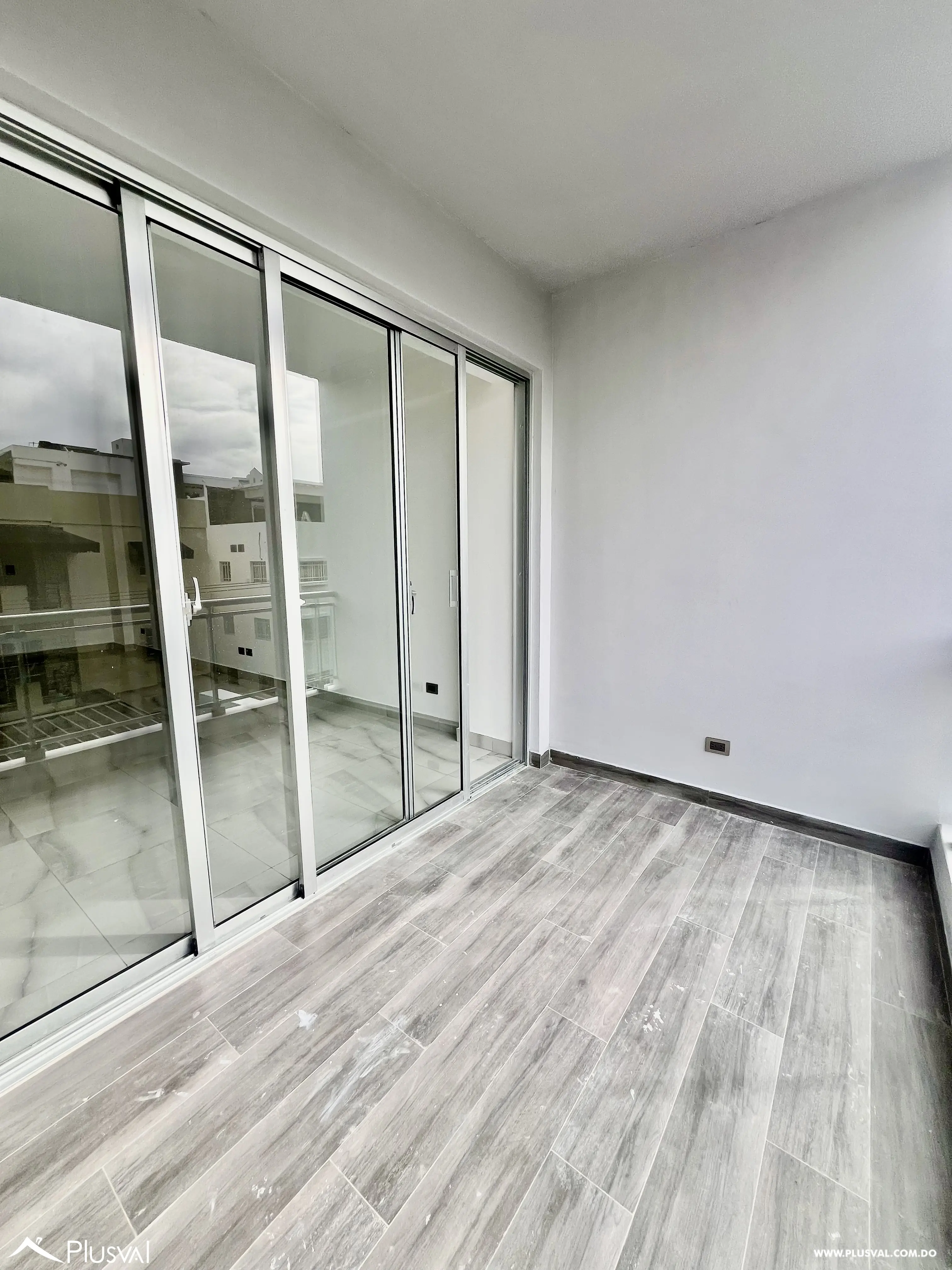 Torre de apartamentos en venta en El Millón 487184