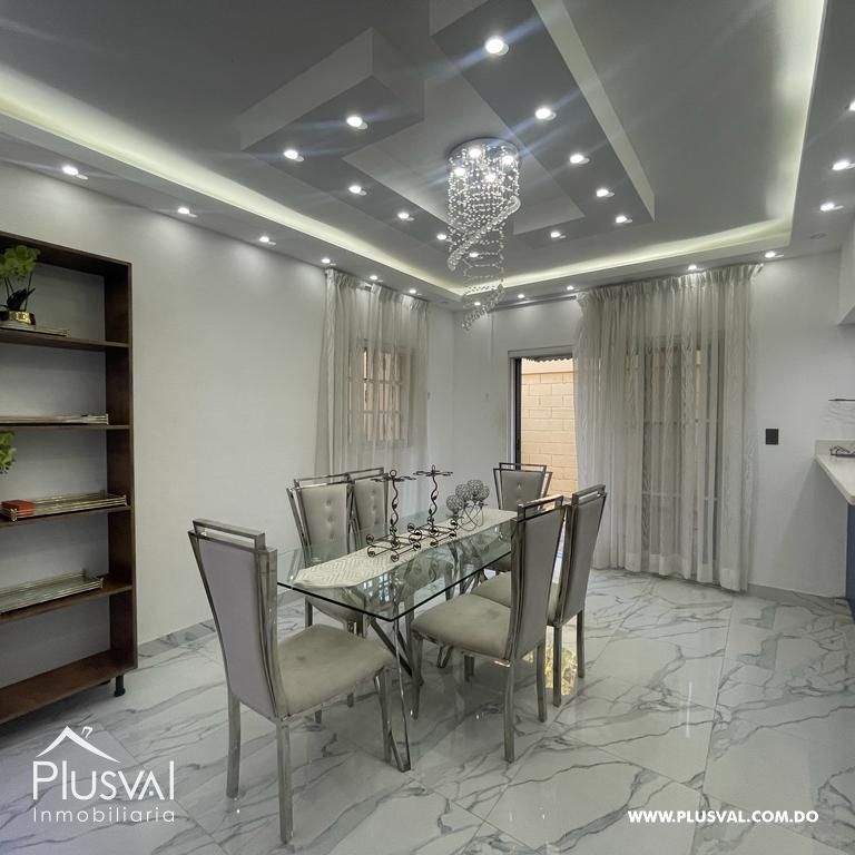 Amplia y remodelada casa cerca de la Ave. España 253705