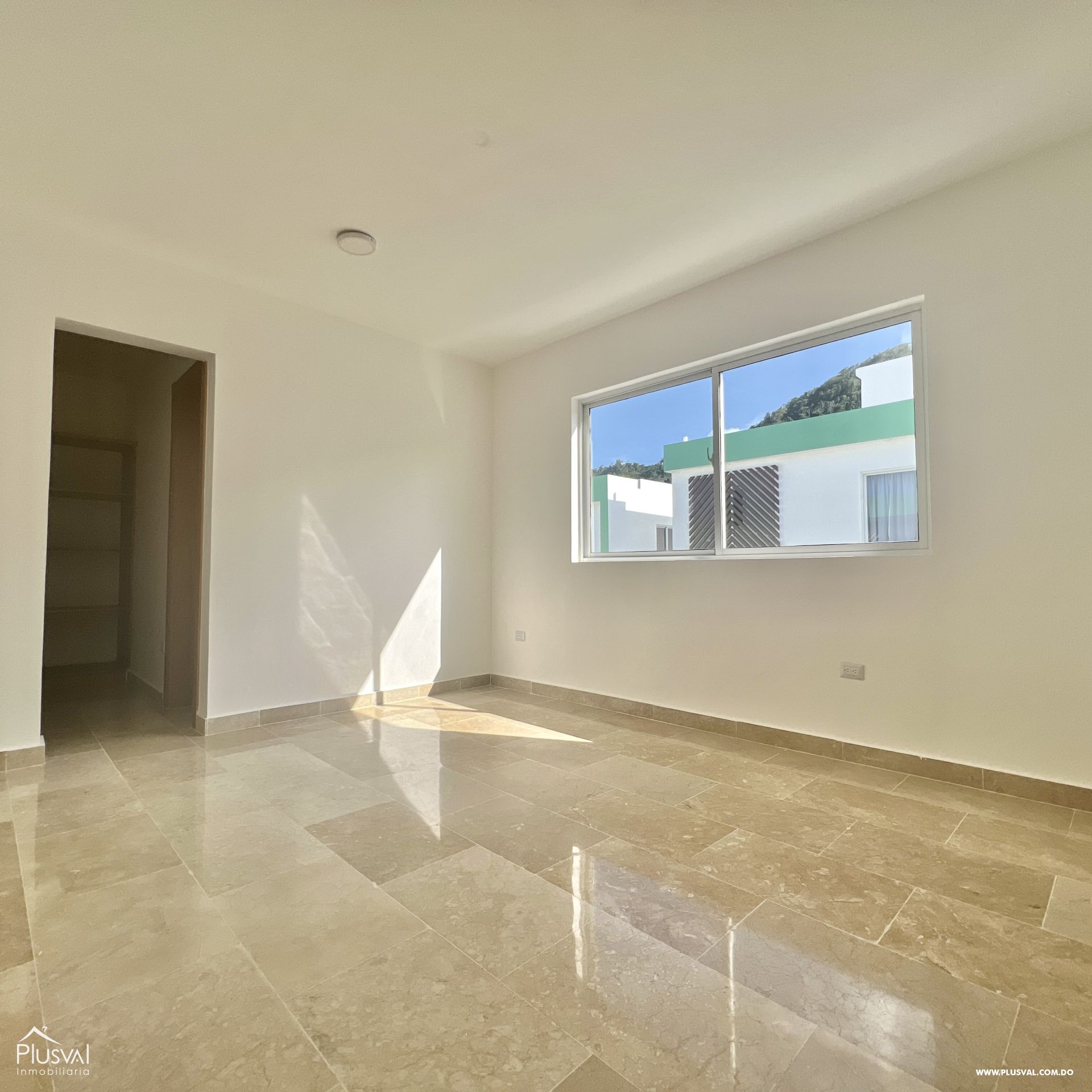 Casas en Venta en Puerto Plata con Dos Terrazas y Patio 306103