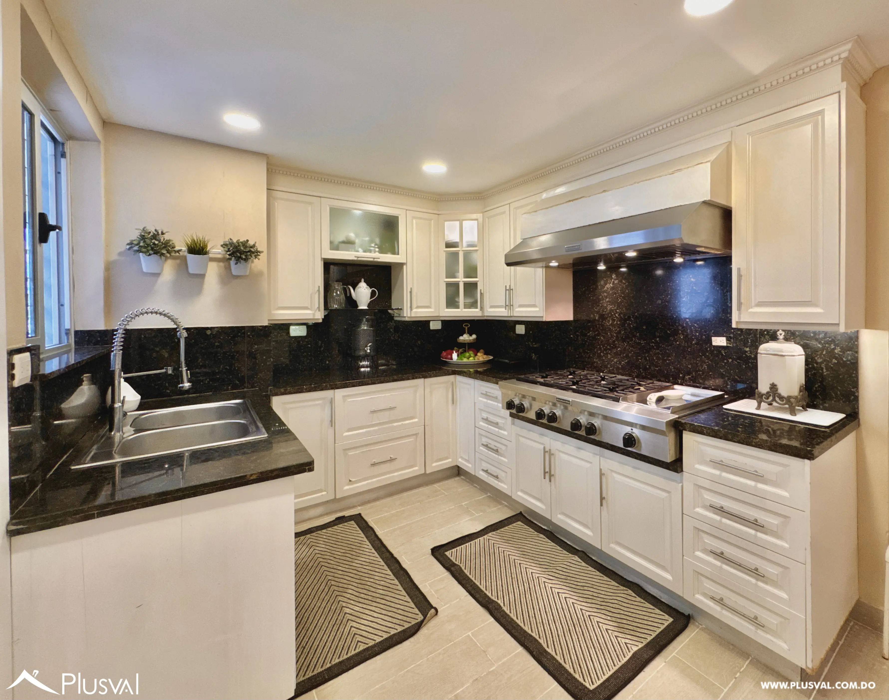 Penthouse en venta de 4 habitaciones en Naco. 485437