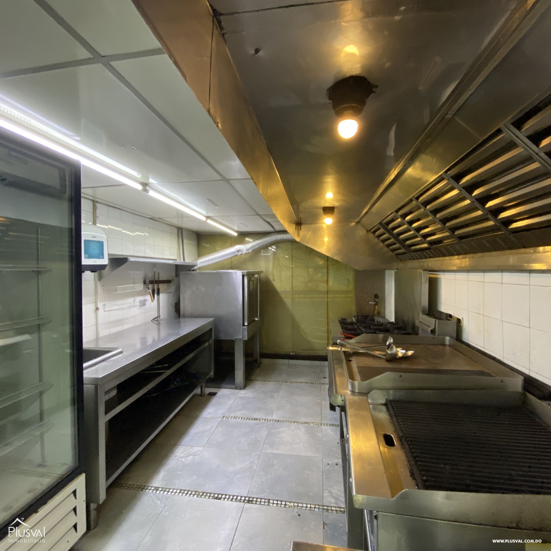 Vendo Traspaso de Restaurant en la Mejor Zona de la Ciudad entre Naco y Piantini 436605
