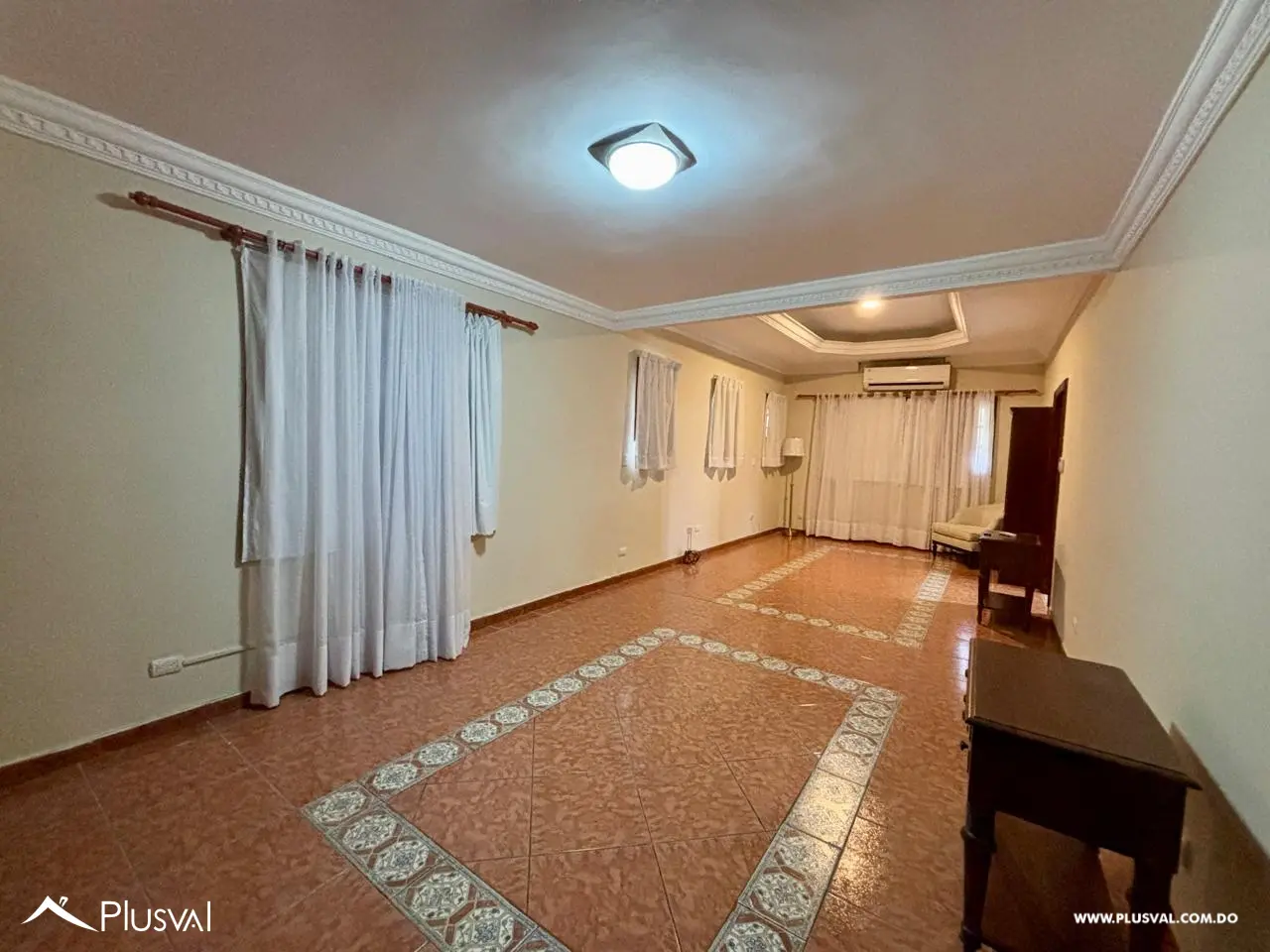 Amplia y clásica casa en alquiler en la mejor zona de Bella Vista 457965