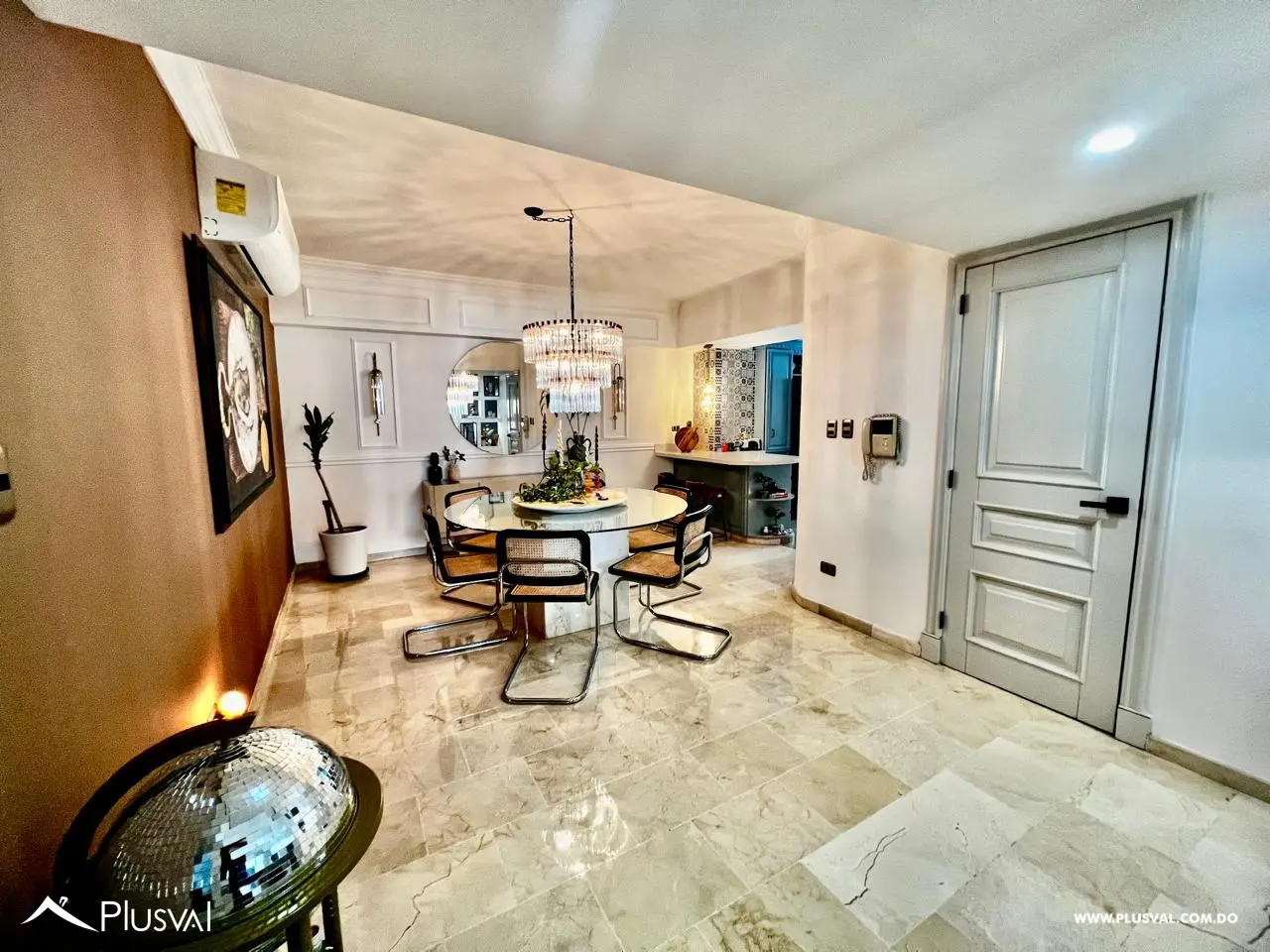 Hermoso apartamento clasico remodelado, en venta en la exclusiva zona de Bella Vista. 487723