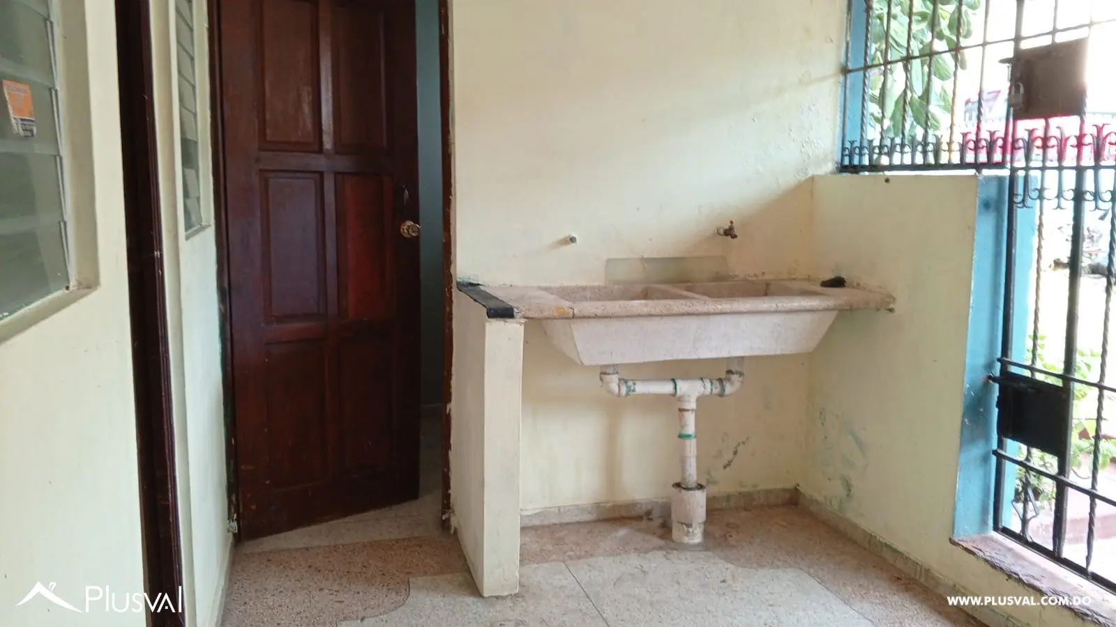 Casa en Venta con Alto potencial  – Blas Ovalles, ideal para Vivir o Desarrollar 474978