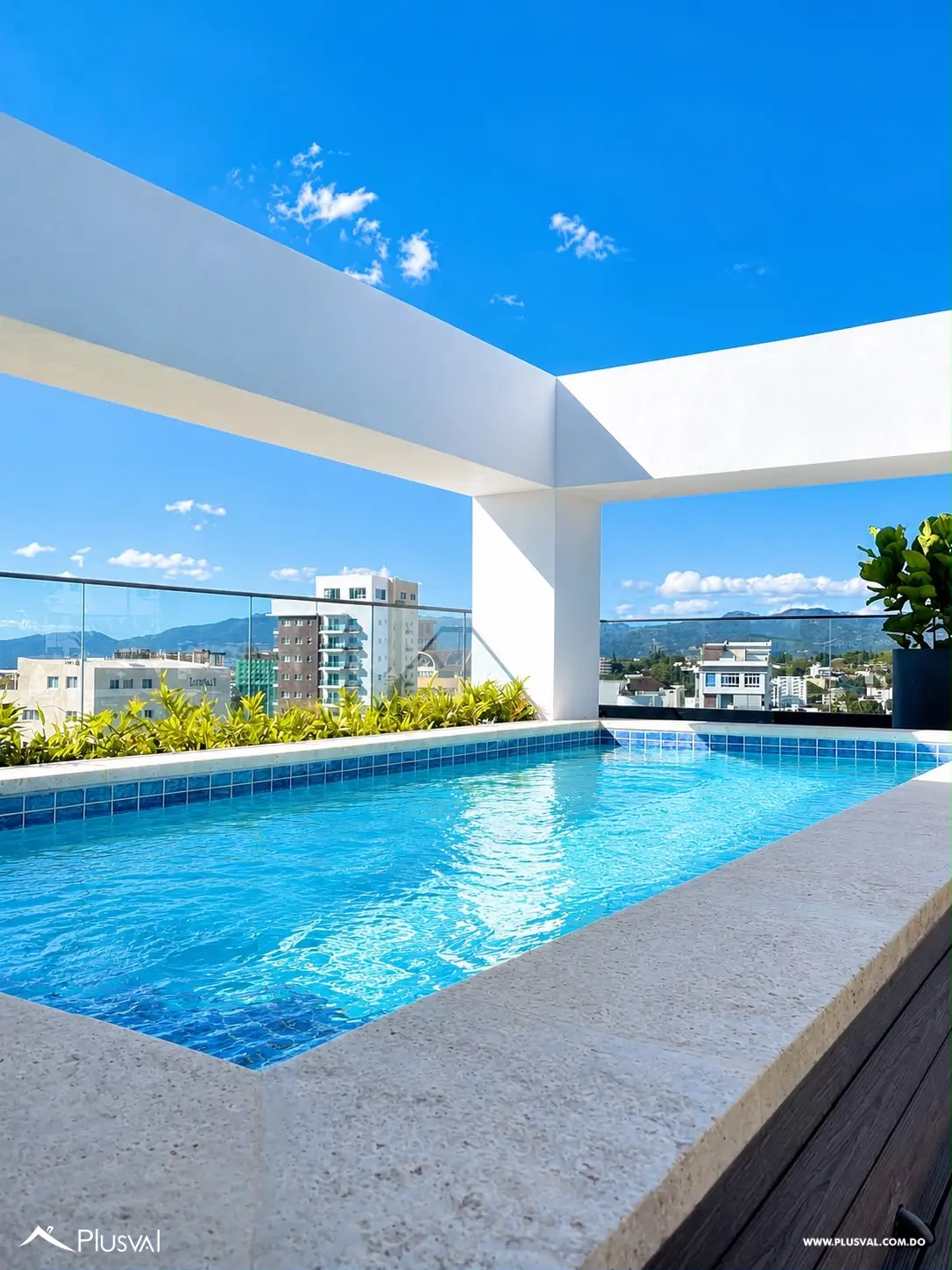 Apartamento en 6to Piso en Torre Céntrica con Excelente Ubicación y Vista a la Ciudad Corazón 518723