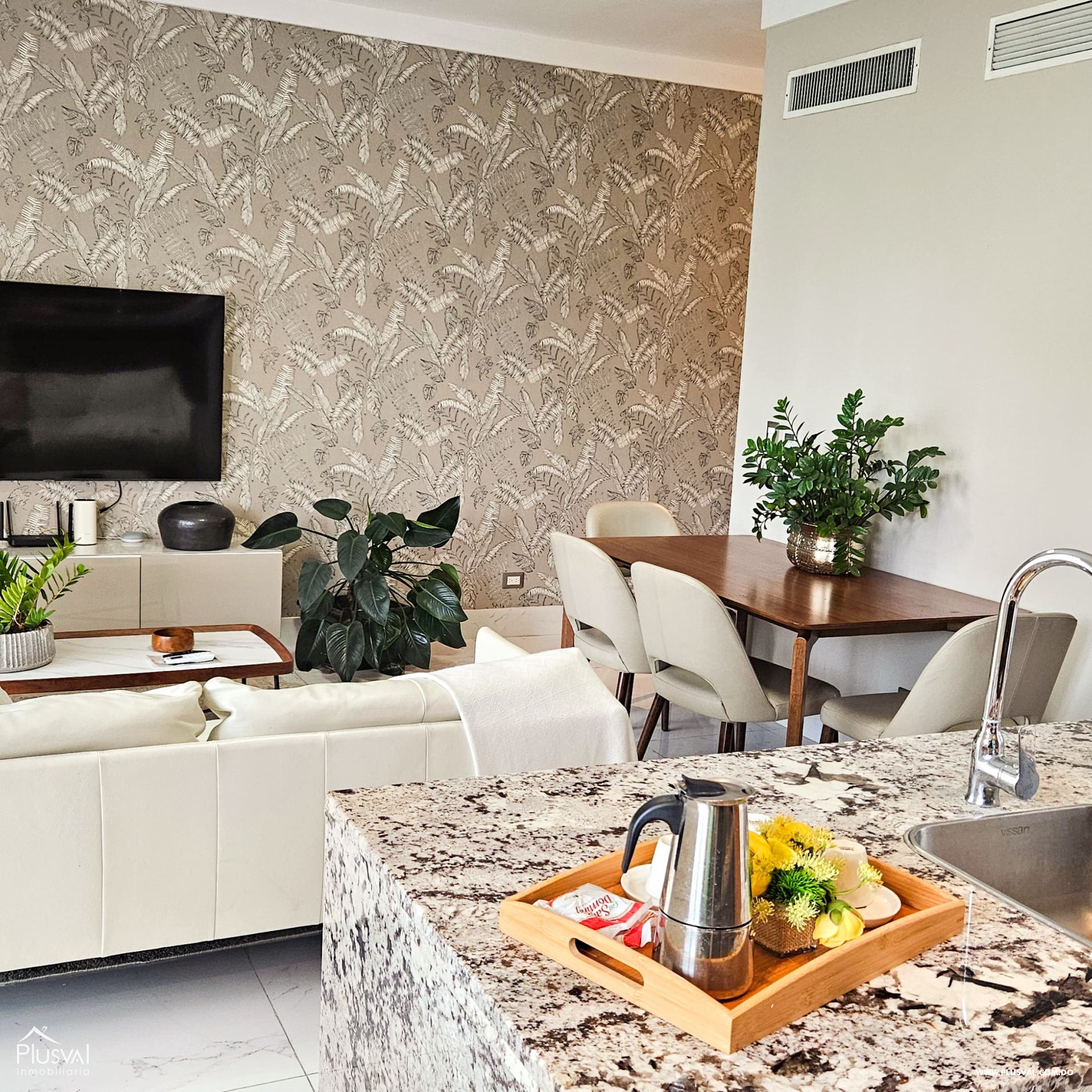 Apartamento en torre de lujo en Piantini. 359361