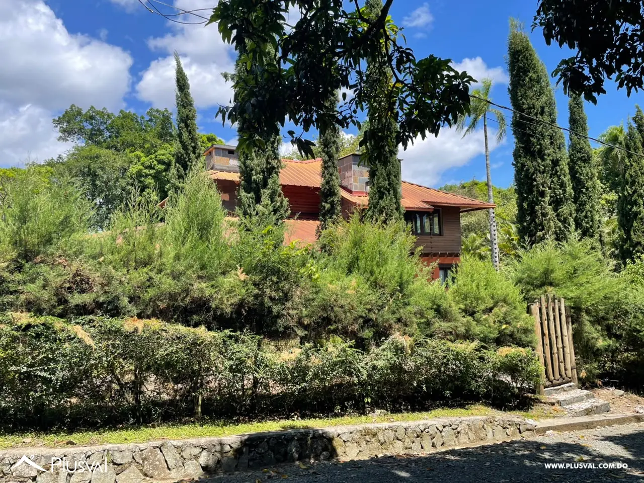 Amplia Villa Vacacional en Jamaca de Dios, Jarabacoa. 516970