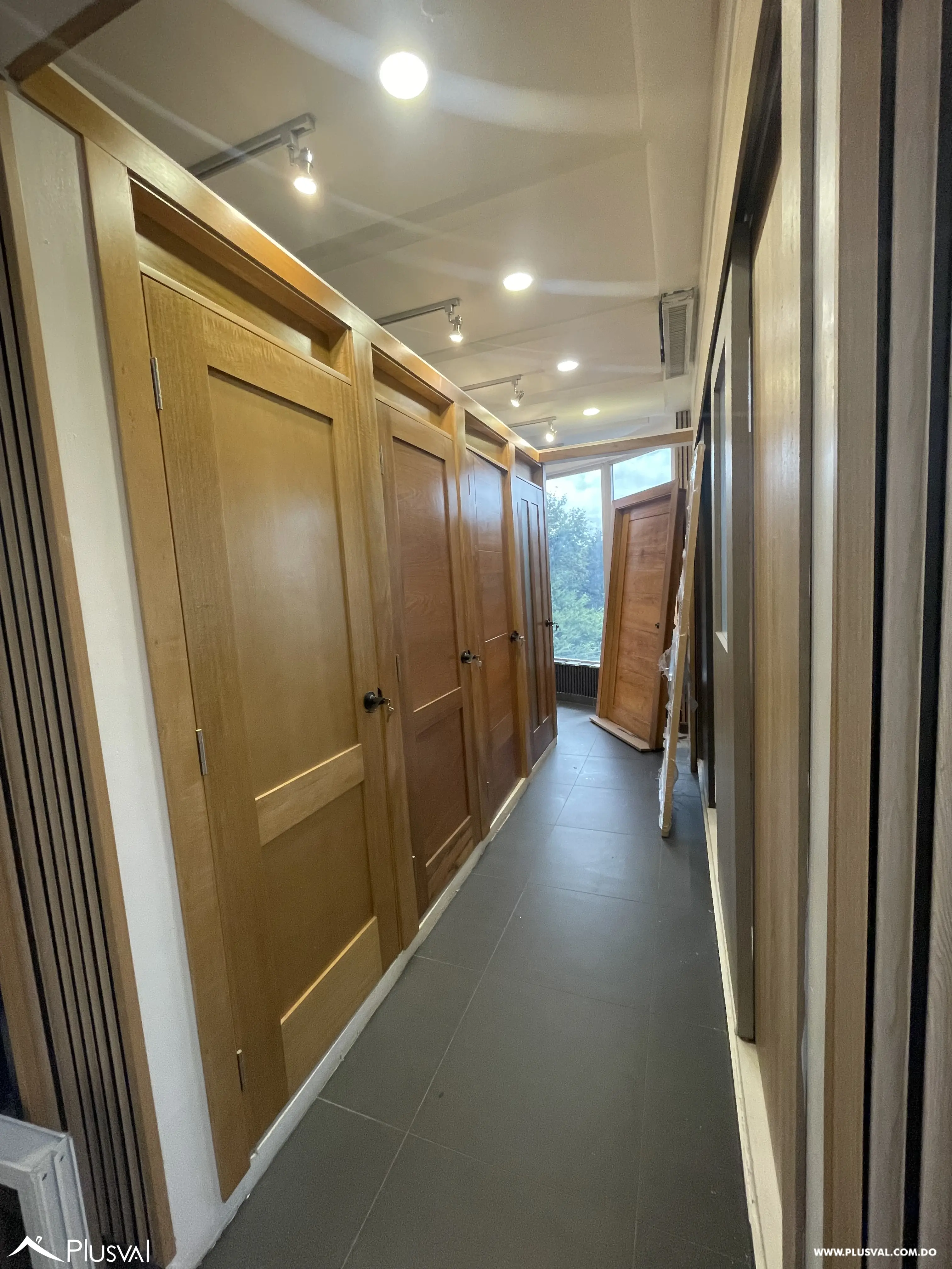 Local comercial de 75 m² en 4to nivel con ascensor en Jardines del Norte 502904