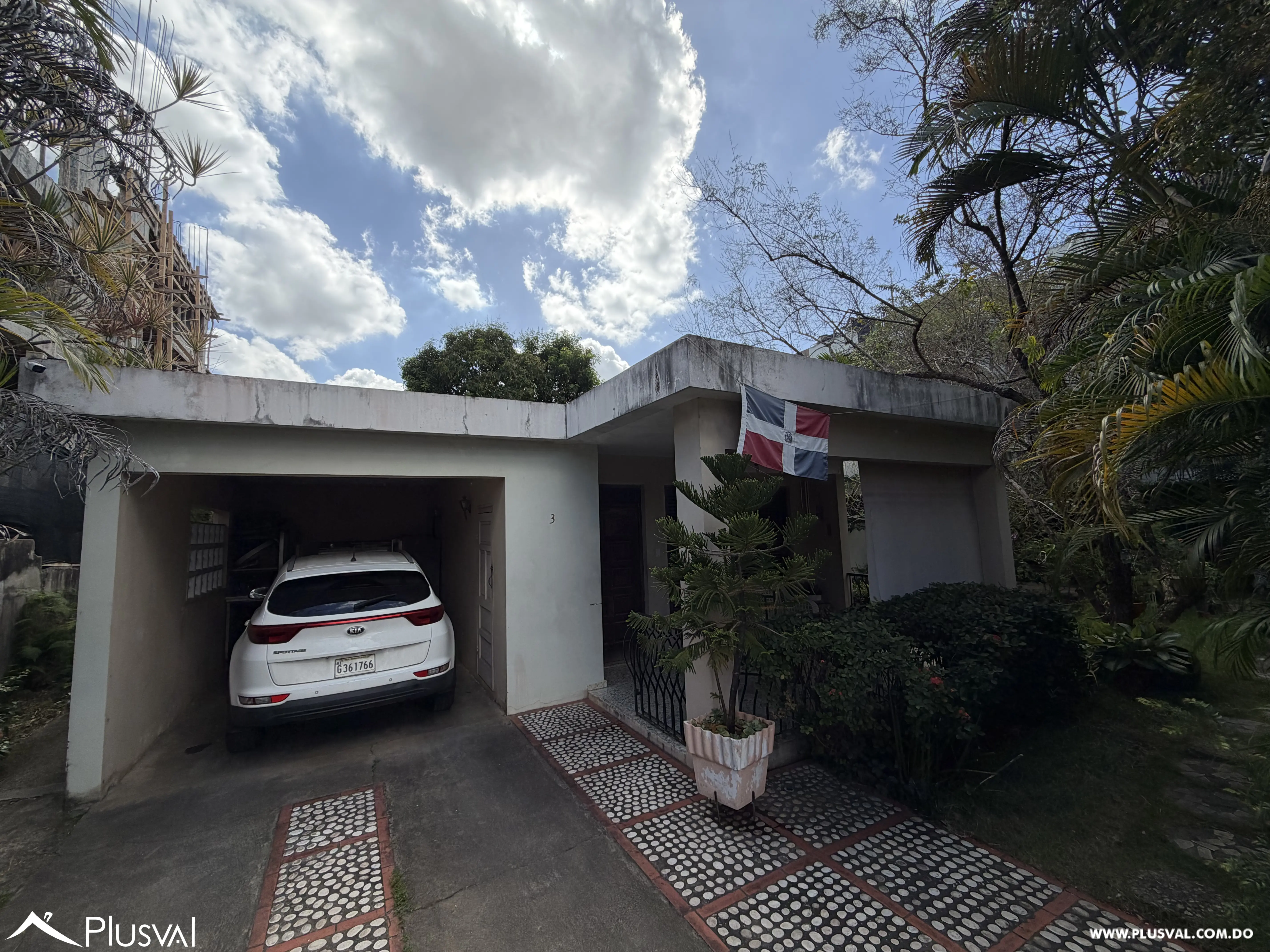 Casa-Solar en venta con excelente ubicación en Arroyo Hondo Viejo 500928