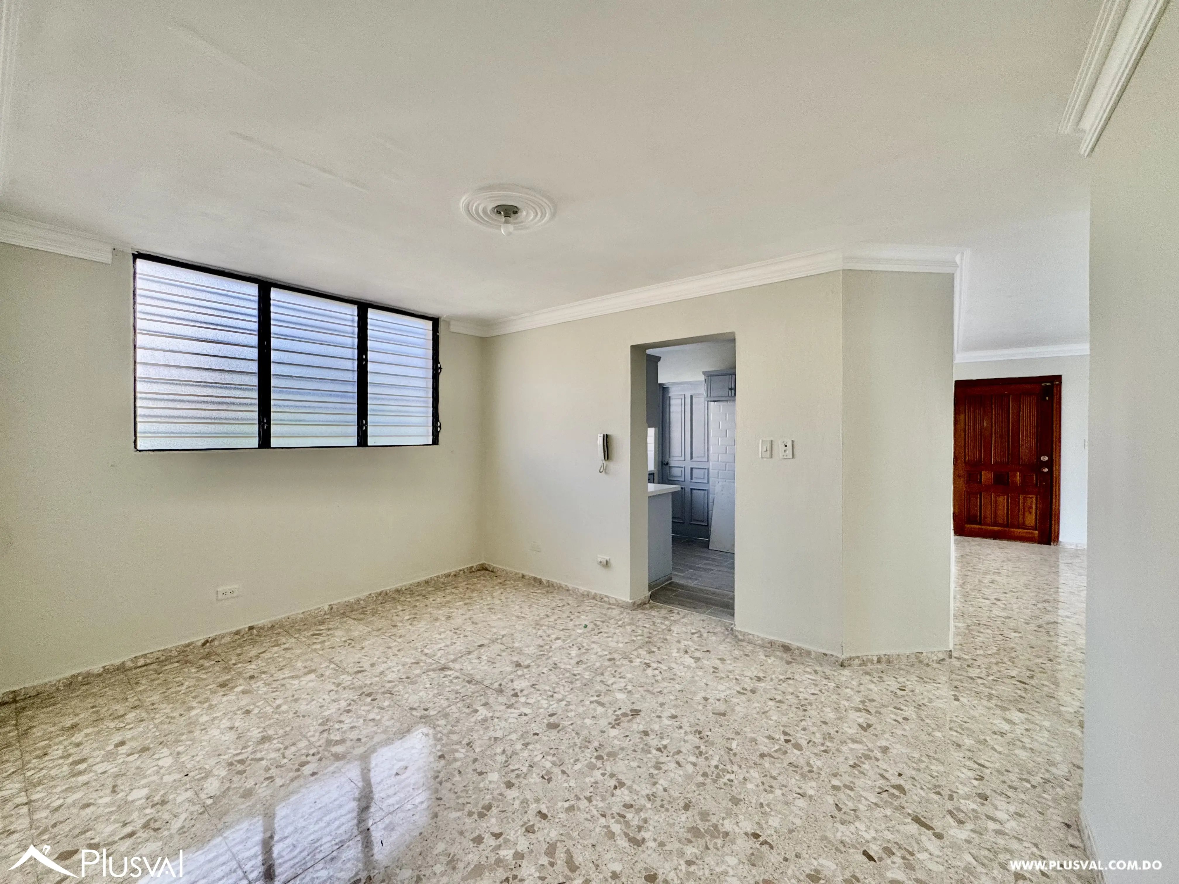 Alquilo Amplio Apto Clásico en Naco 494294