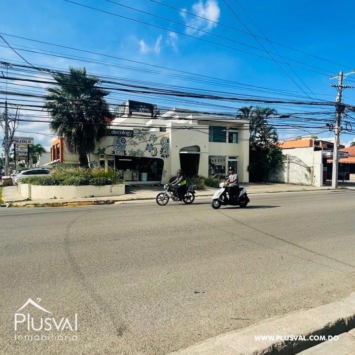Exclusivo local comercial en zona estratégica de Santiago de los Caballeros. 366650