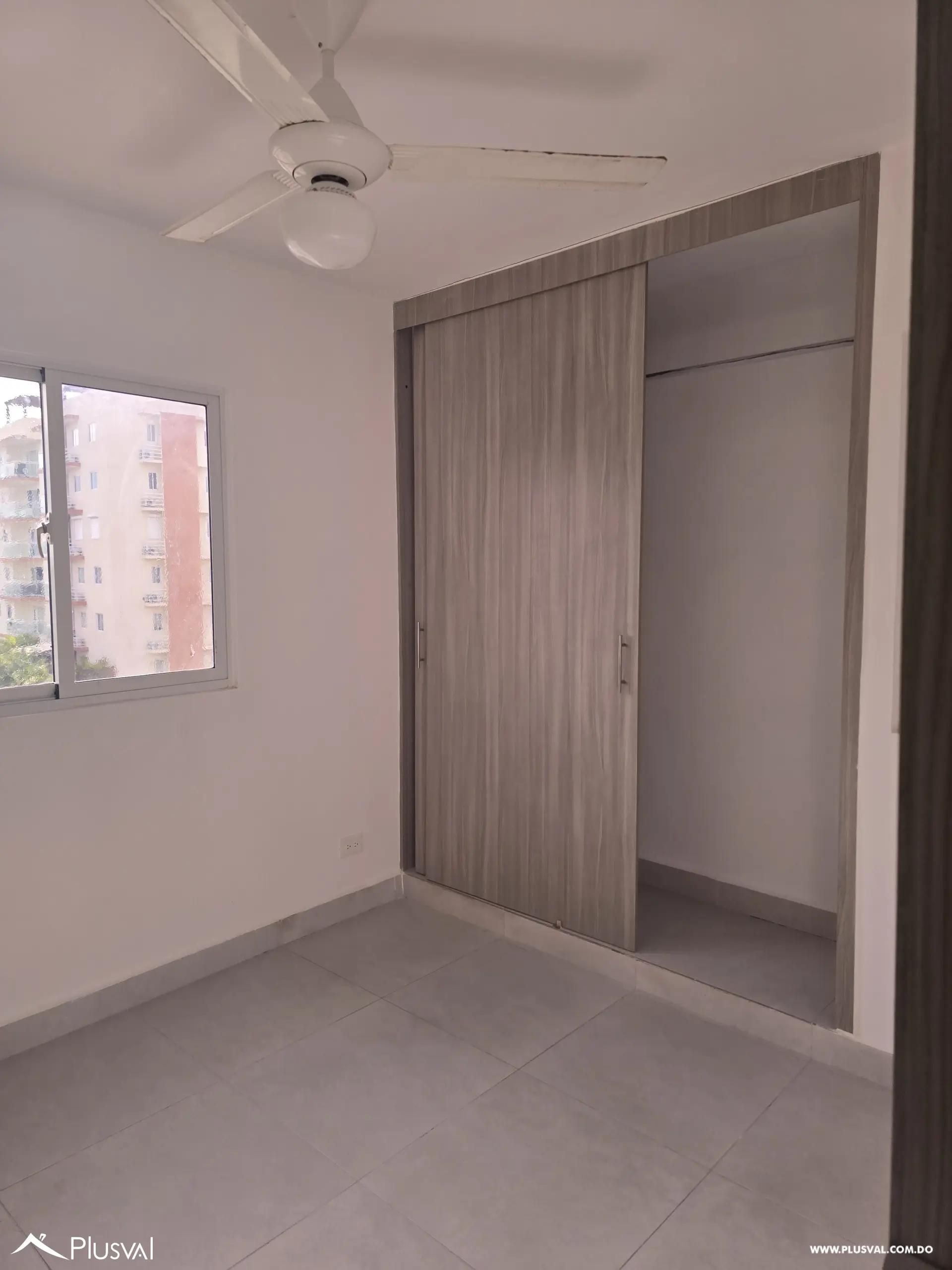 Apartamento en venta, Punta Cana | 2 habitaciones en Residencial Crisfer 523829