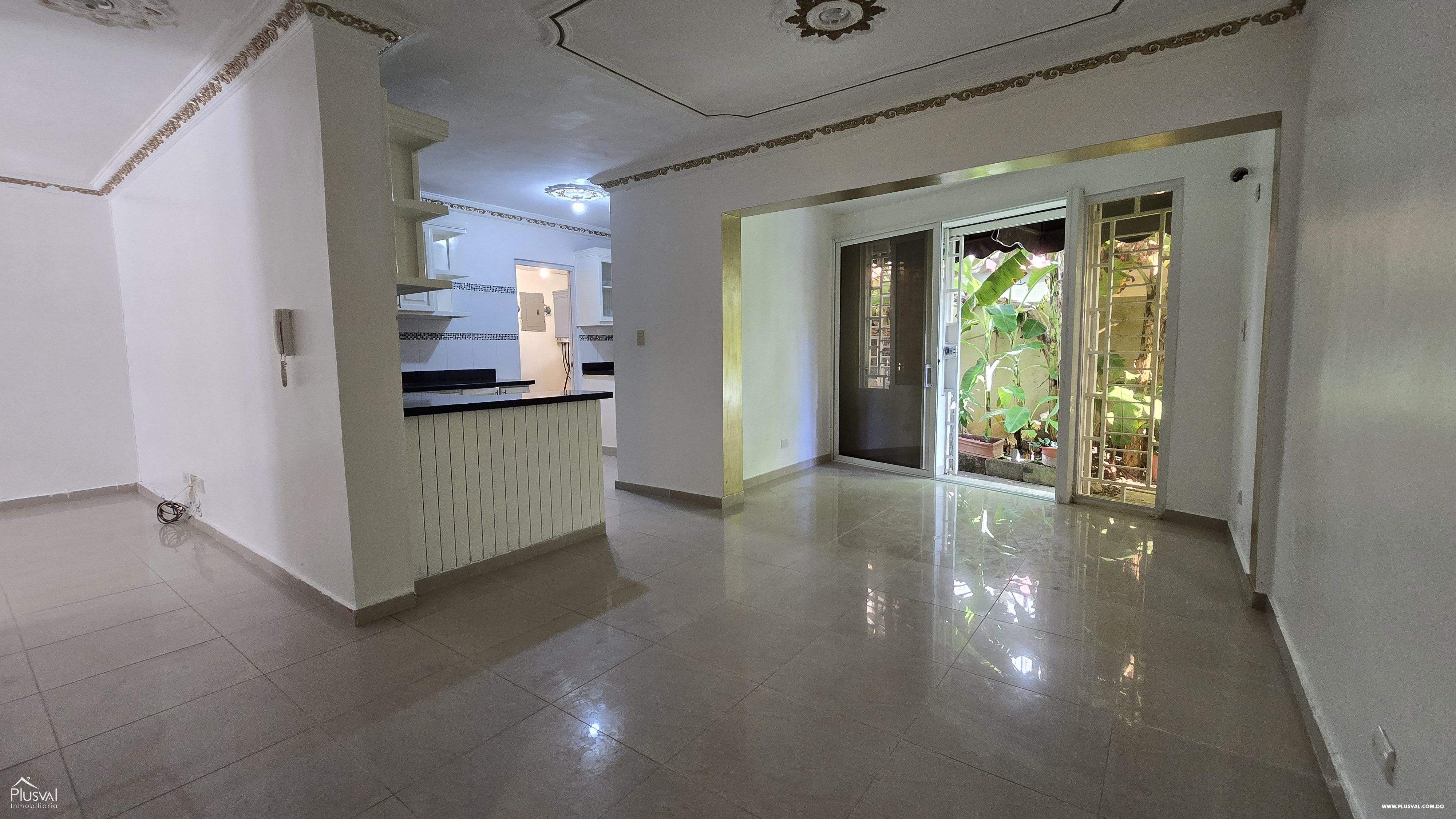 Buscas para vivir un apartamento amplio en una zona tranquila? Esta es tu oportunidad. 459414