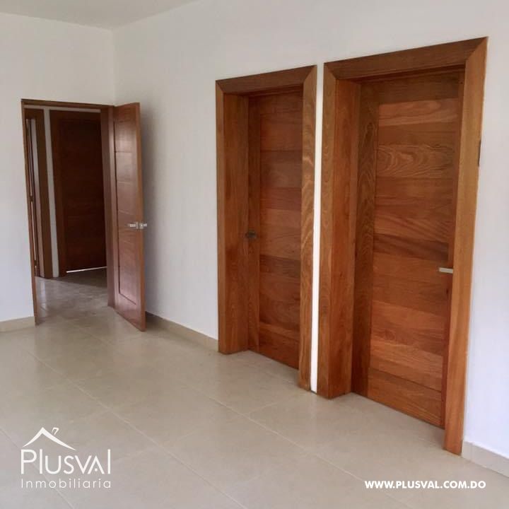 Amplio apartamento  ubicado en el centro de La Vega, en residencial con seguridad 24/7 406619