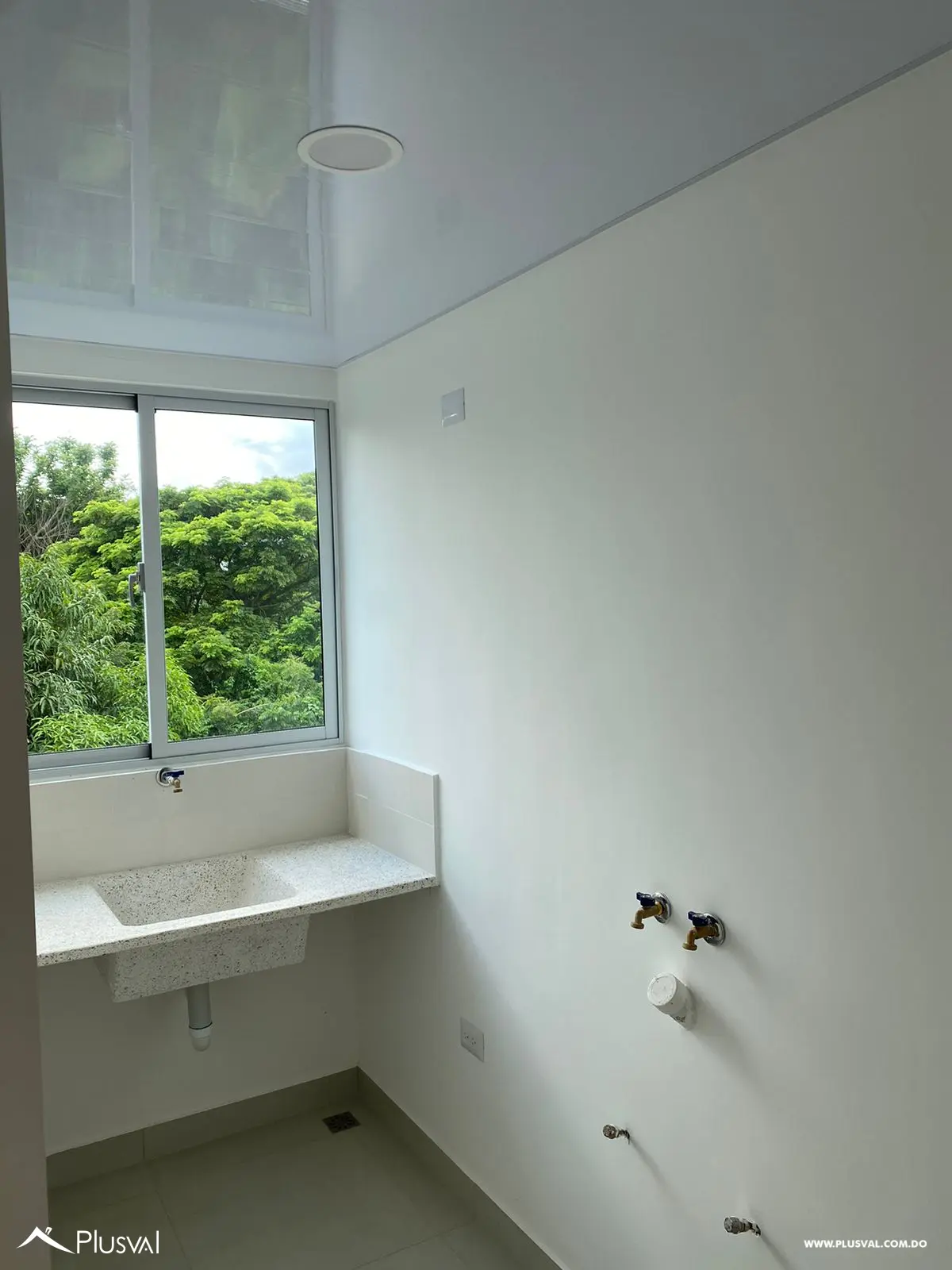 Apartamento en tercer nivel con acceso a atractivas amenidades 466802