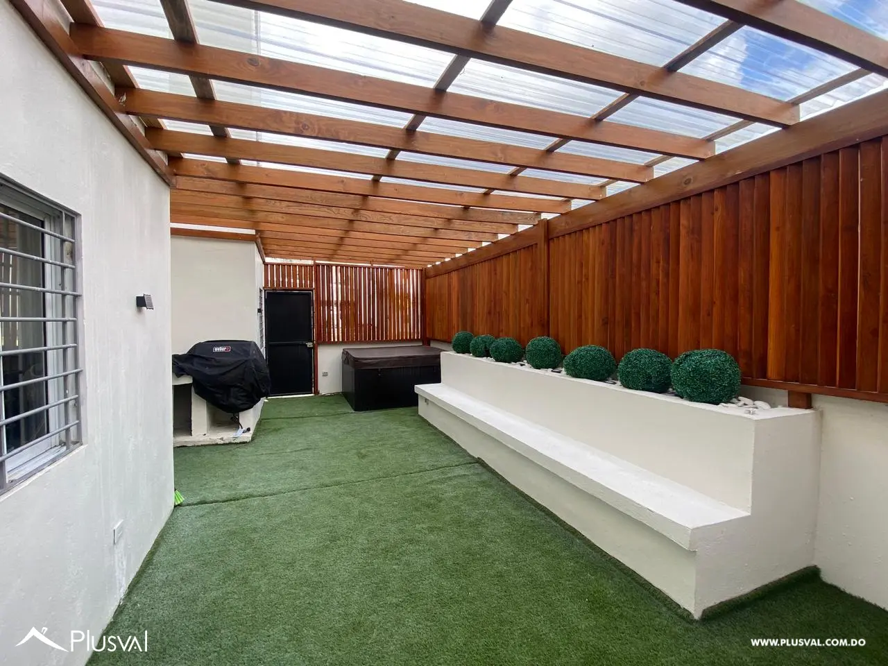 Apartamento en Alquiler en Altos del Valle primer nivel con Patio 484728