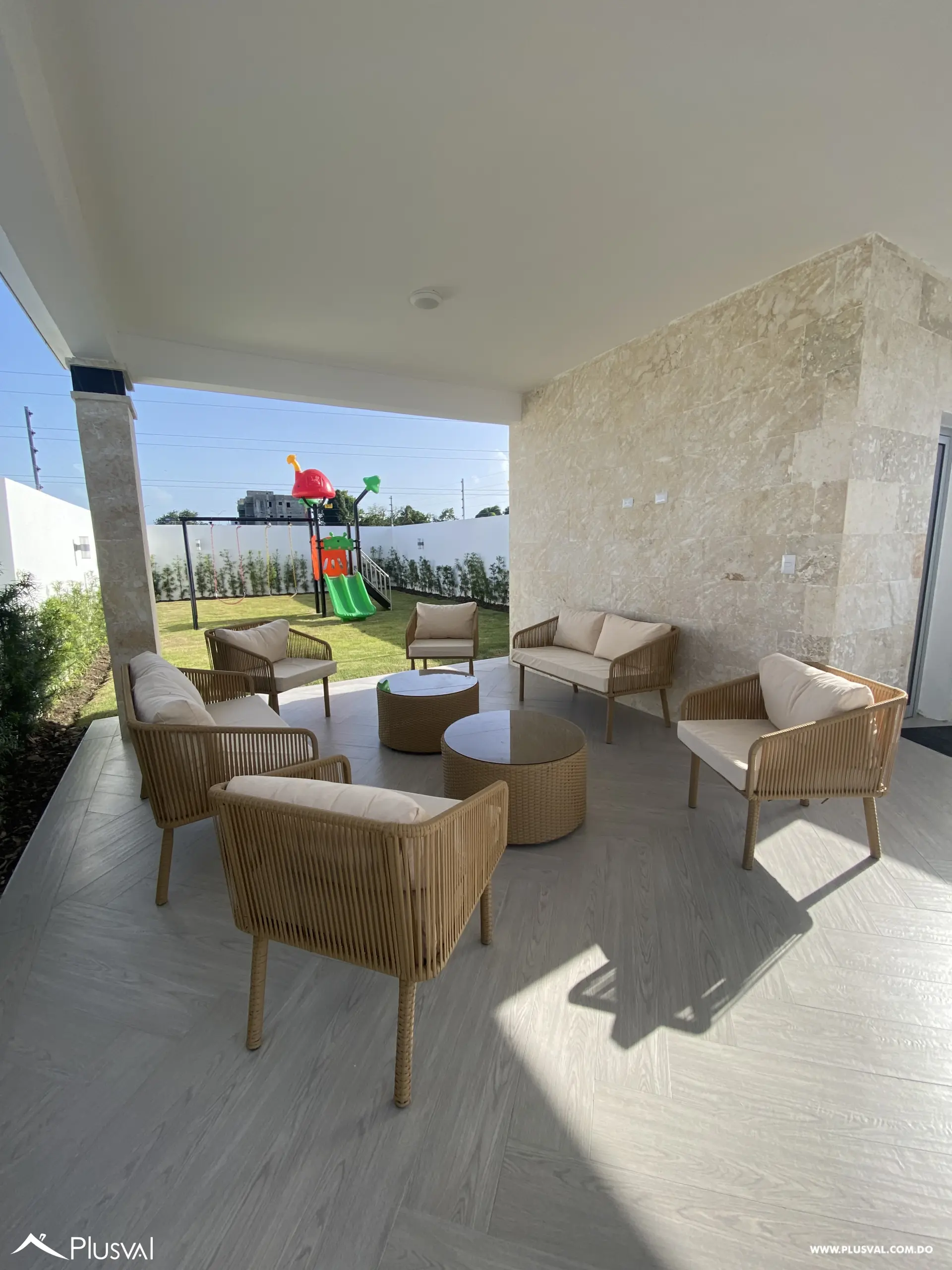 Apartamento en Segundo Nivel con Excelentes Amenidades y a Minutos del Aeropuerto del Cibao 517610