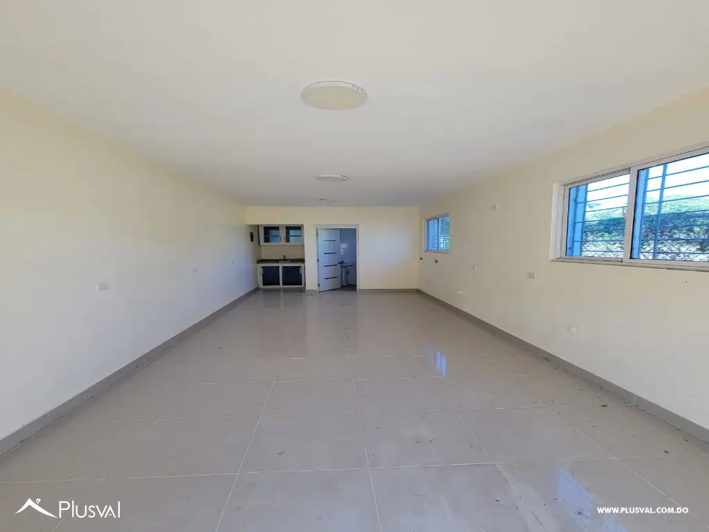 Edificio Residencial con dos Locales Comerciales En Venta 463173