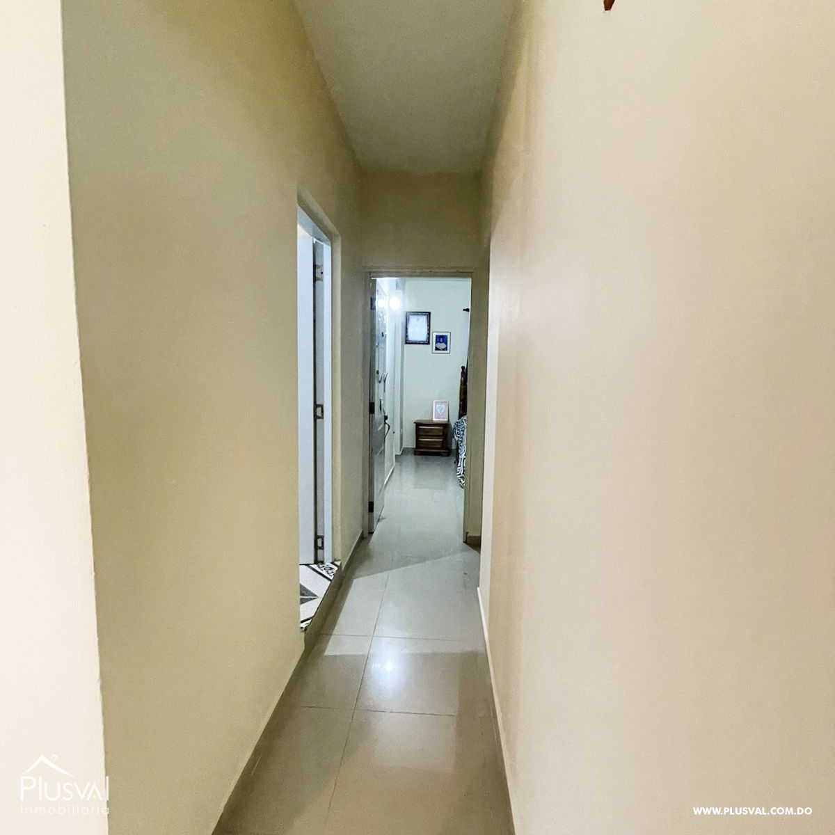 Casa de dos niveles con local comercial Adjunto, La Vega 401190