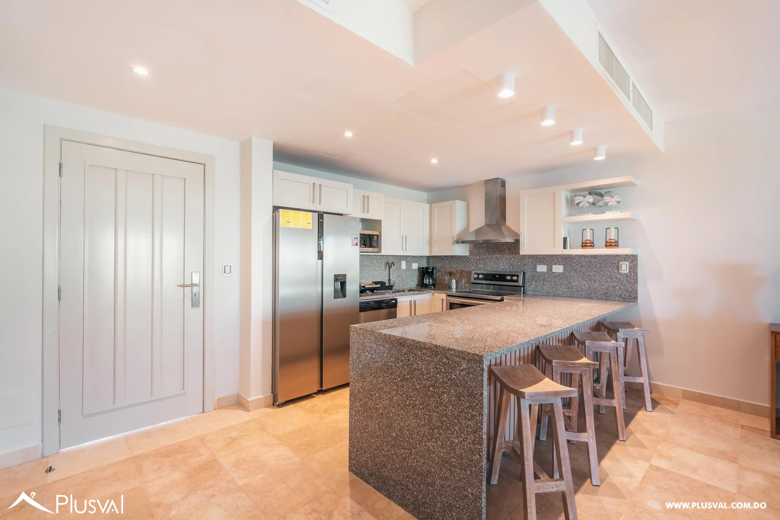 Exclusivo apartamento en Cap Cana con piscina privada y acceso directo a la playa 474394