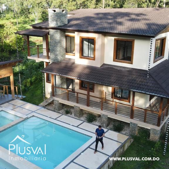 Amplia Villa ubicada en Buena Vista Jarabacoa. 313879