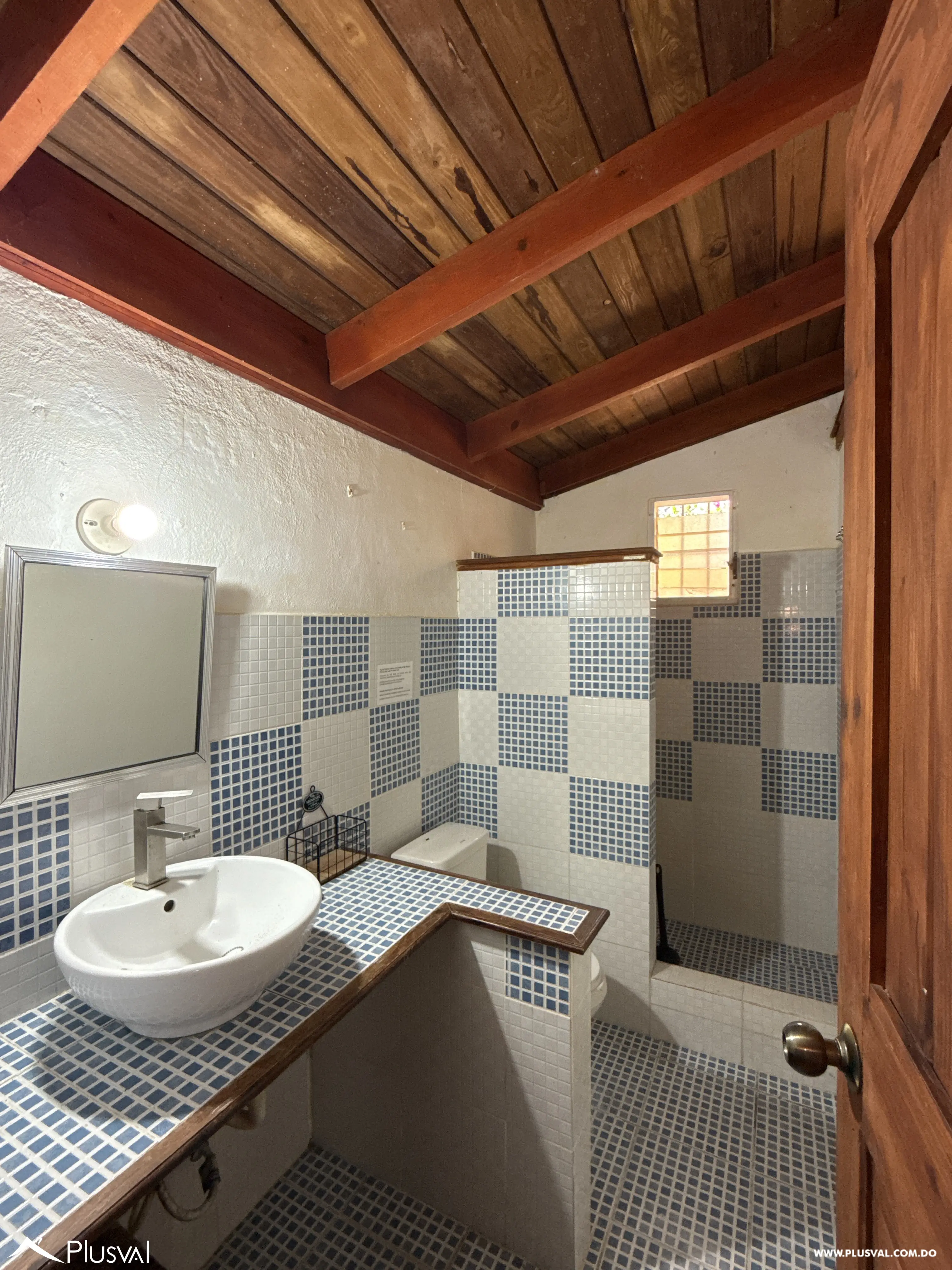 Edificio Residencial de 6 Apartamentos en Venta a 2 Minutos de la Playa en Juan Dolio 529904
