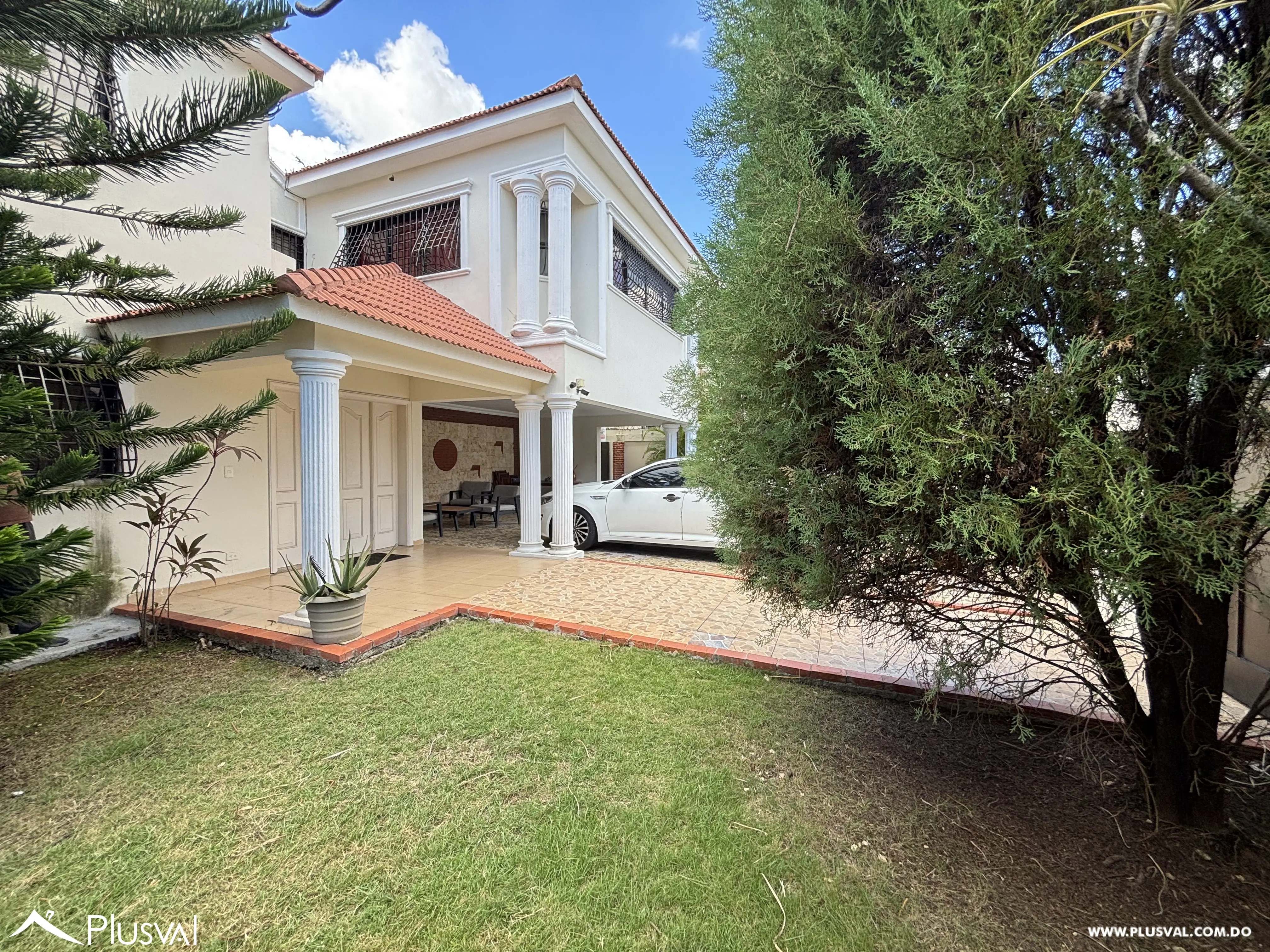 Amplia casa en venta en Las Praderas 469983