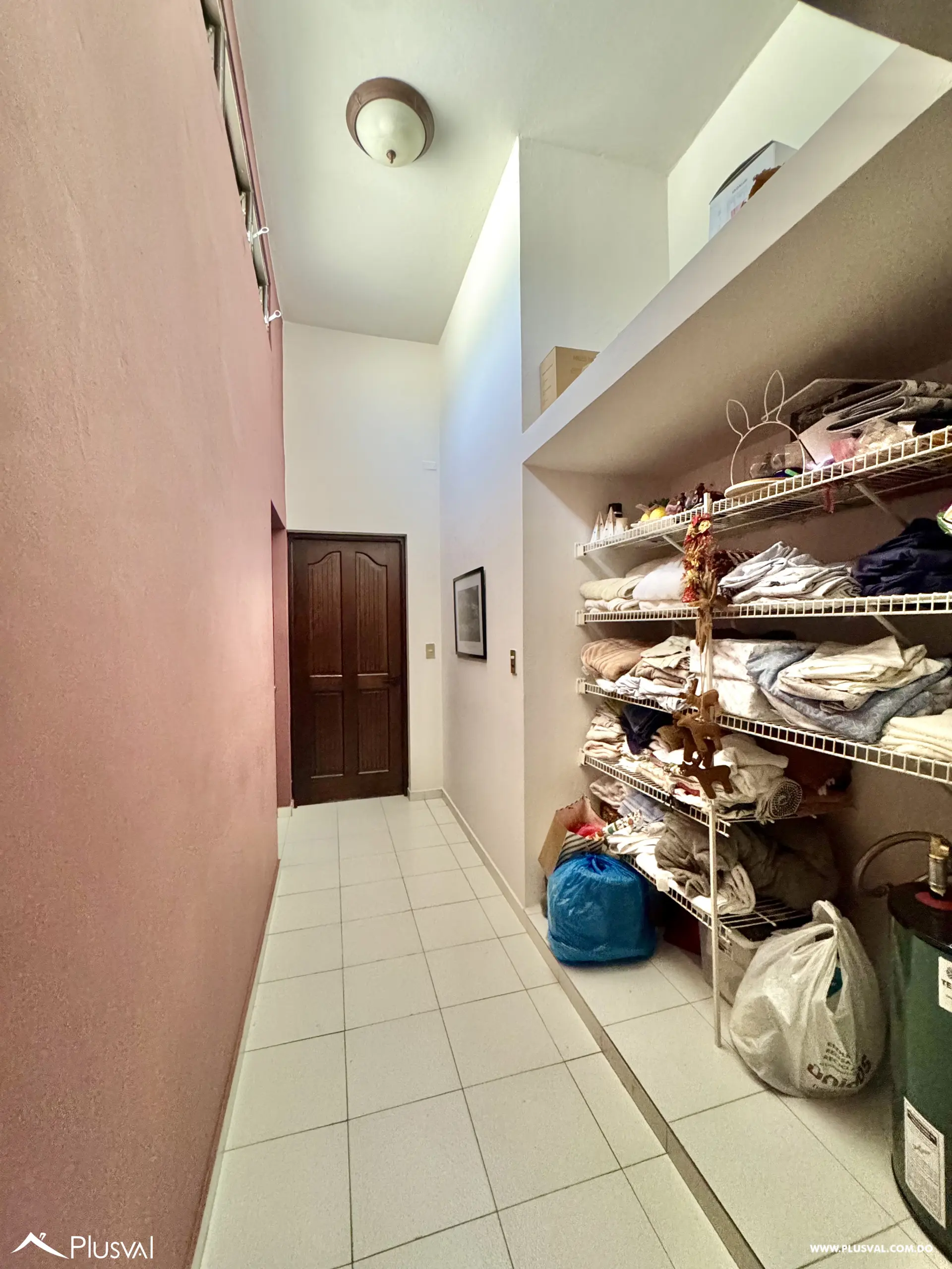 Vendo Maravillosa Casa de 2 Niveles en Los Cacicazgos 519181