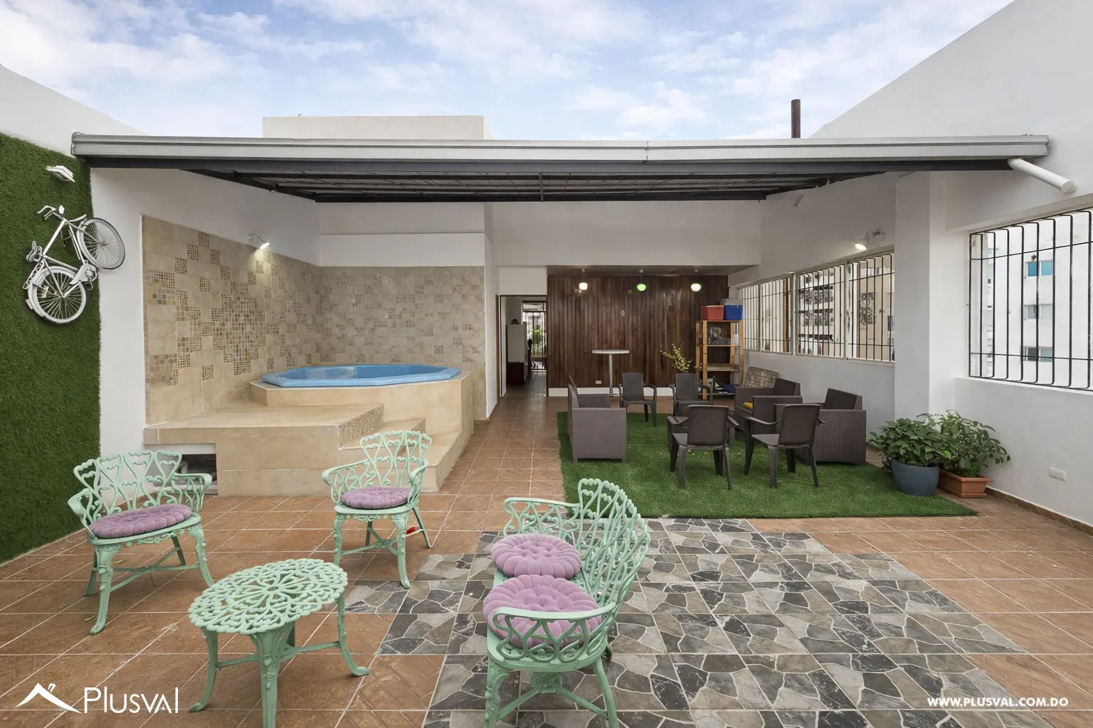 Penthouse Clásico en Renacimiento – Doble Terraza y Jacuzzi Privado 516116