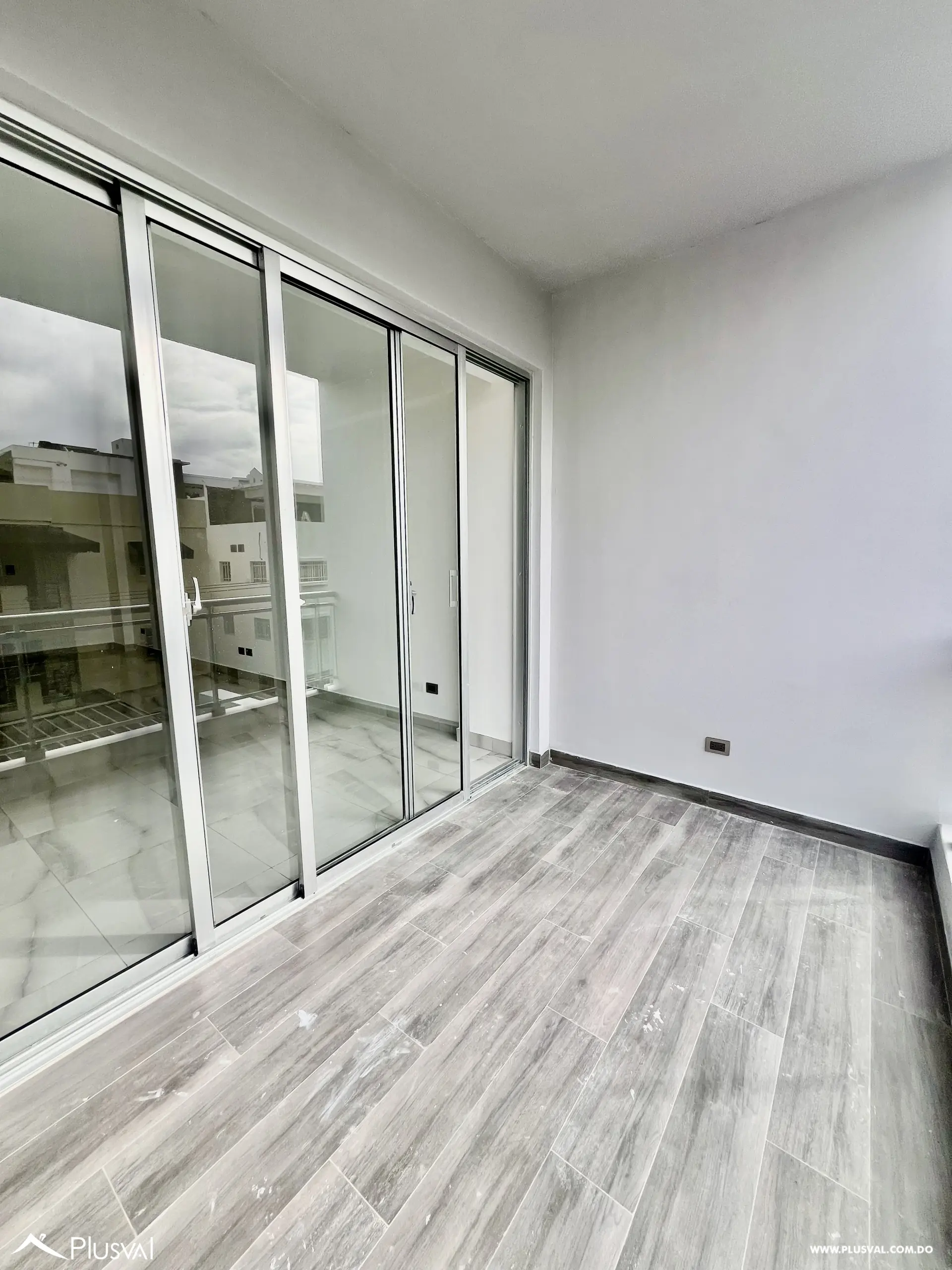 Torre de apartamentos en venta en El Millón 487193