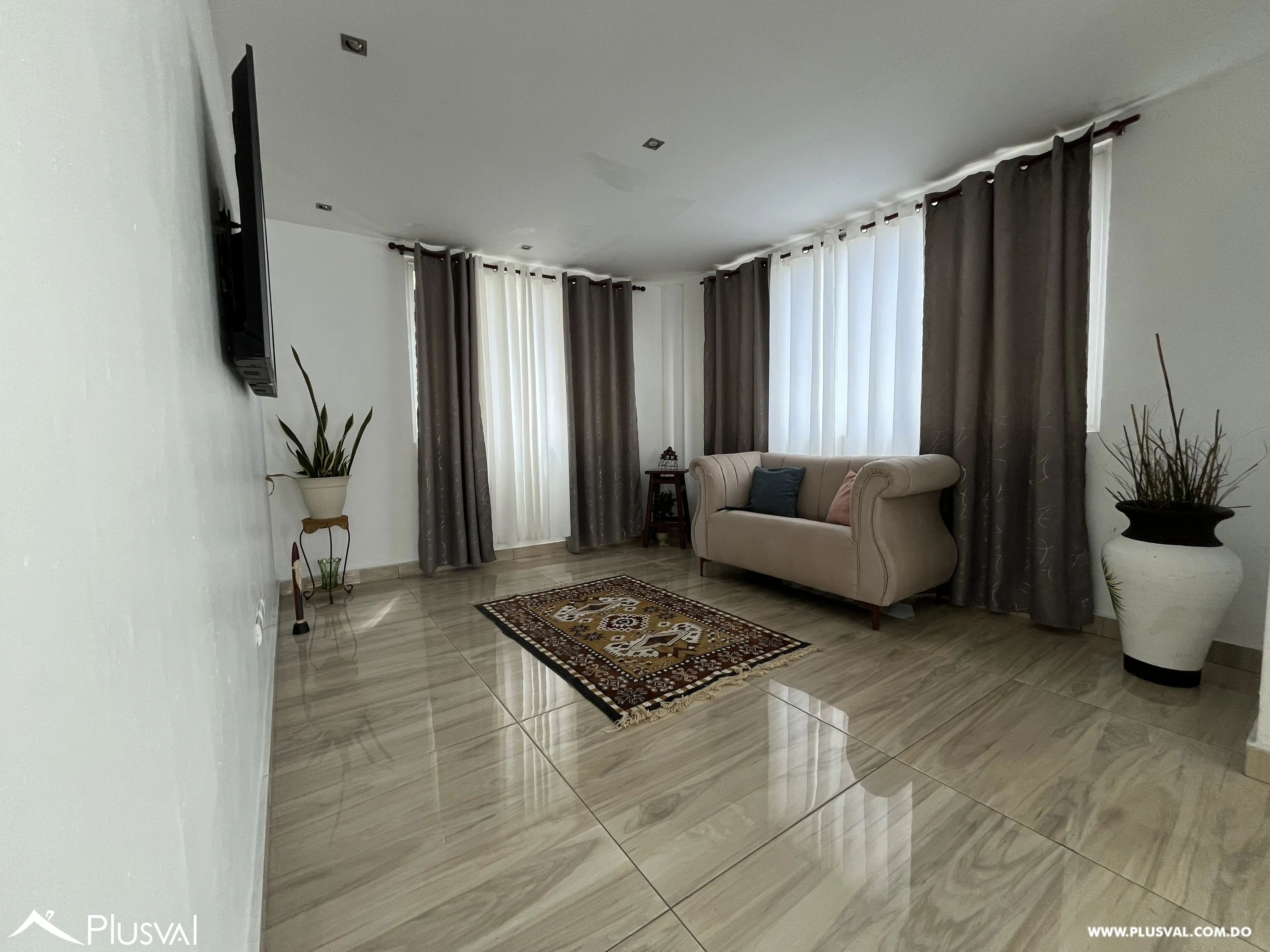 Acogedora casa de 4 habitaciones en Colinas del Oeste 500059