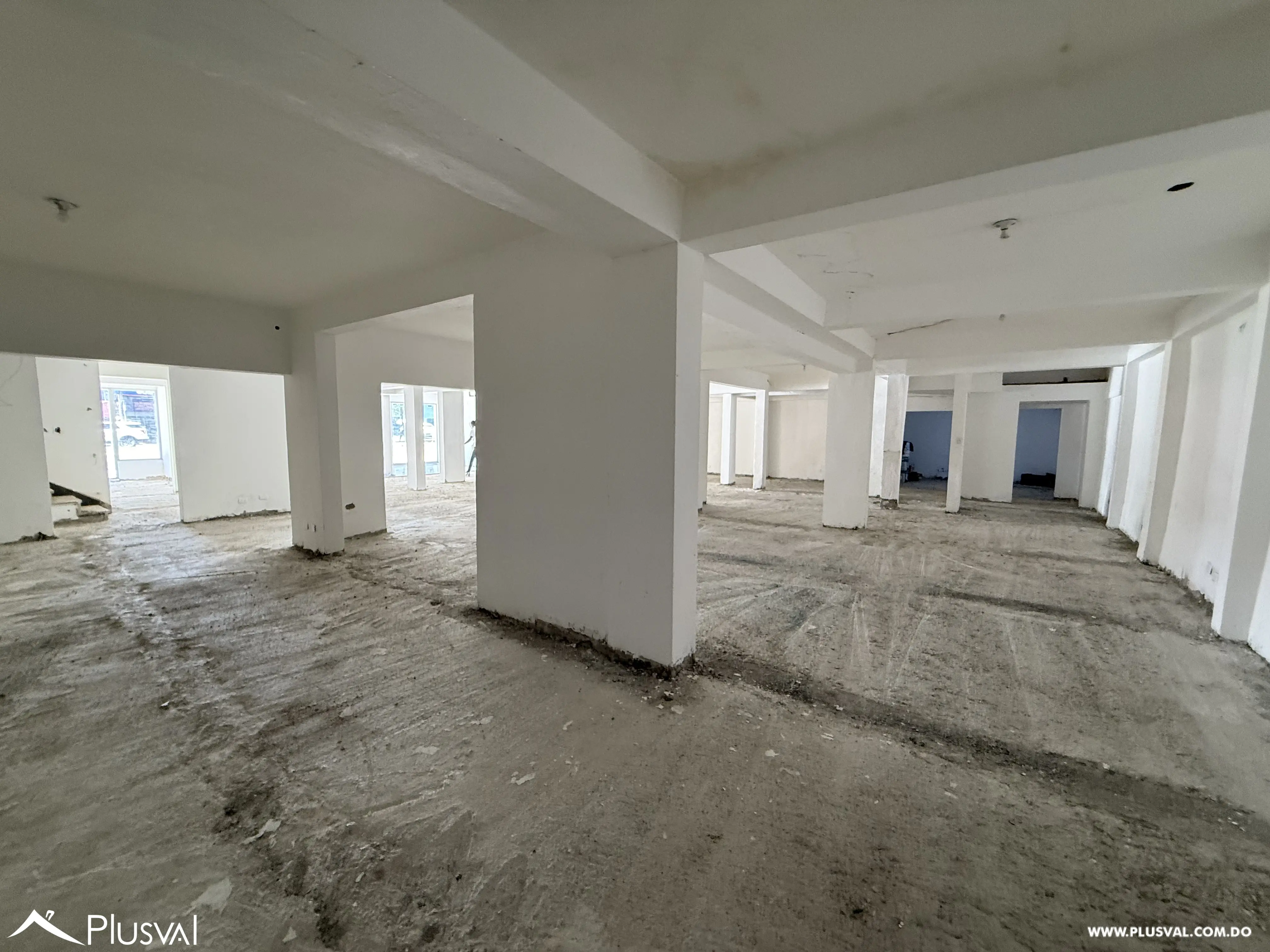 Local comercial en alquiler en Los Prados en avenida de alto tránsito 495090