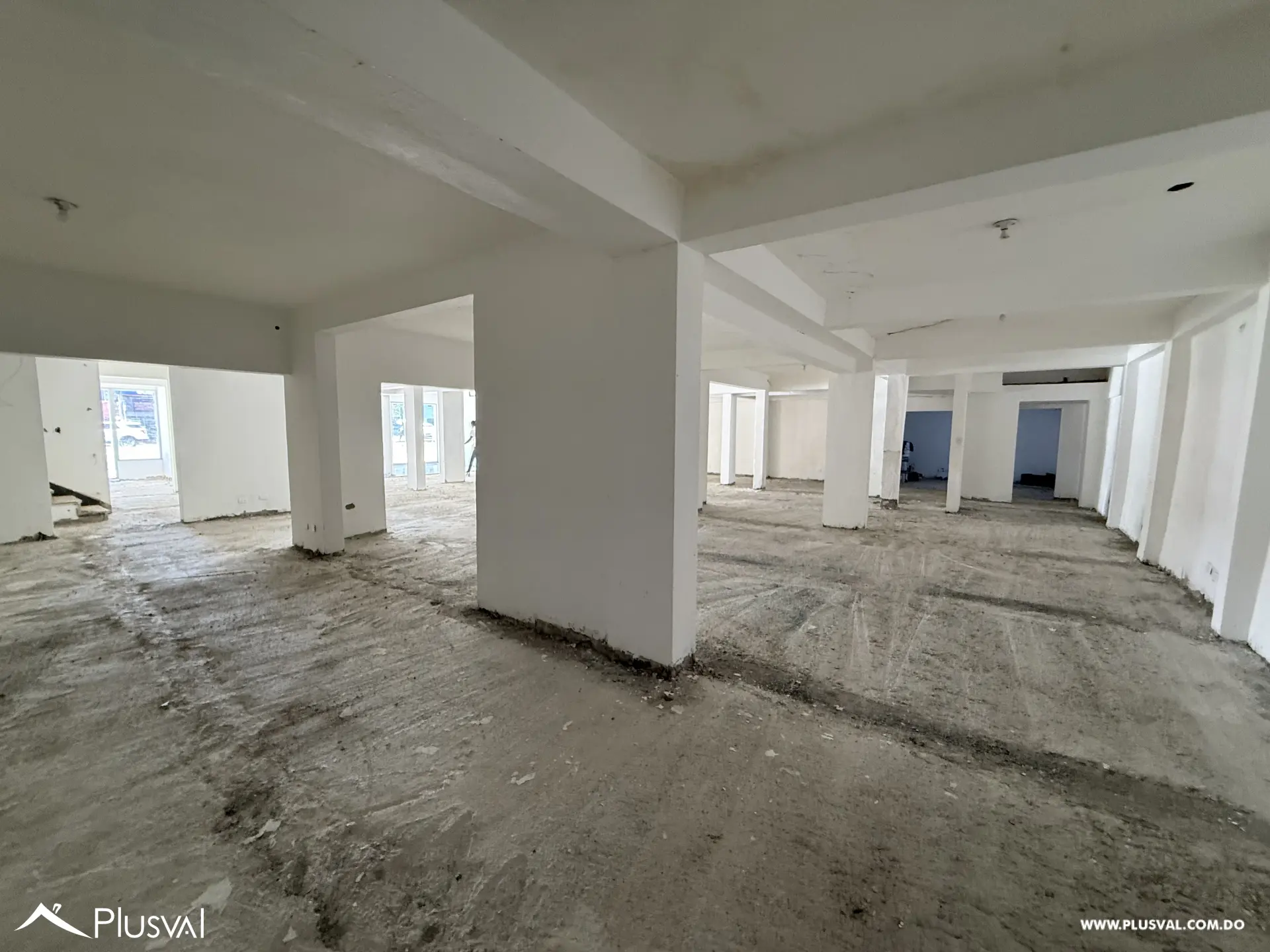 Local comercial en alquiler en Los Prados en avenida de alto tránsito 495090