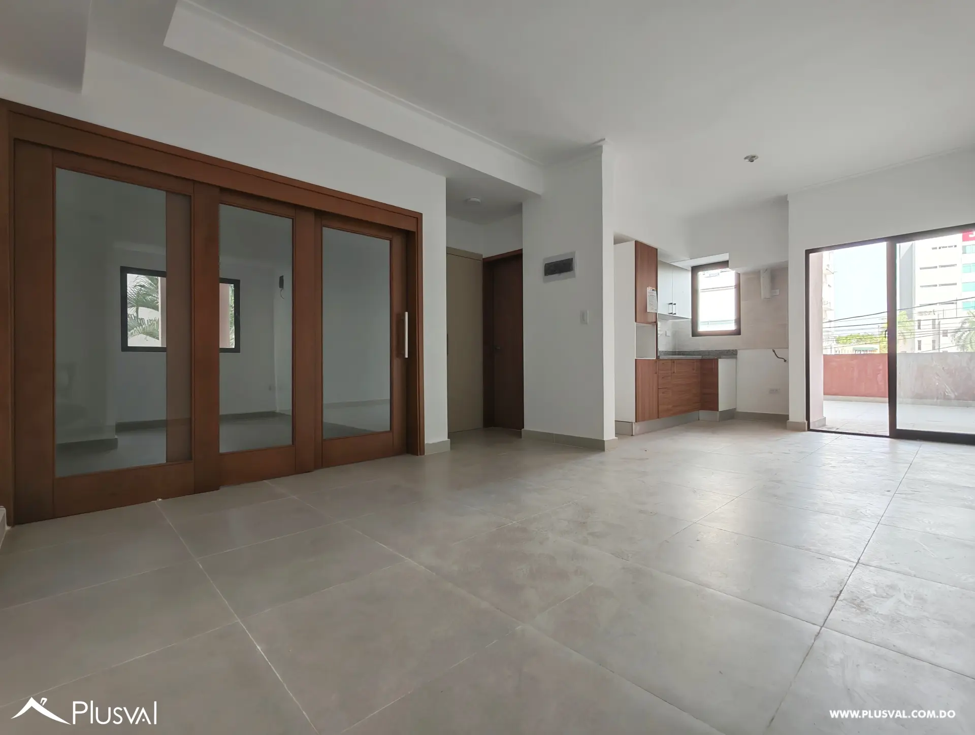 Apartamento con terraza en venta en el Vergel 526999