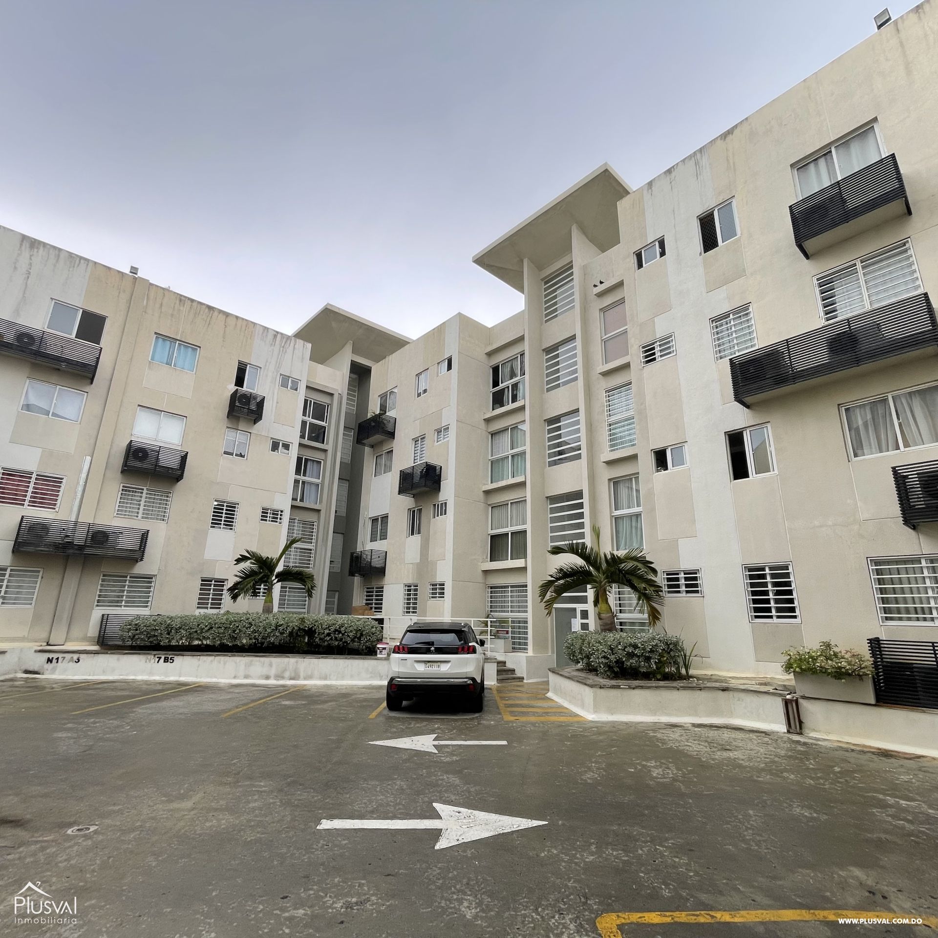 Apartamento En Venta Próximo a la Zona Colonial 388693