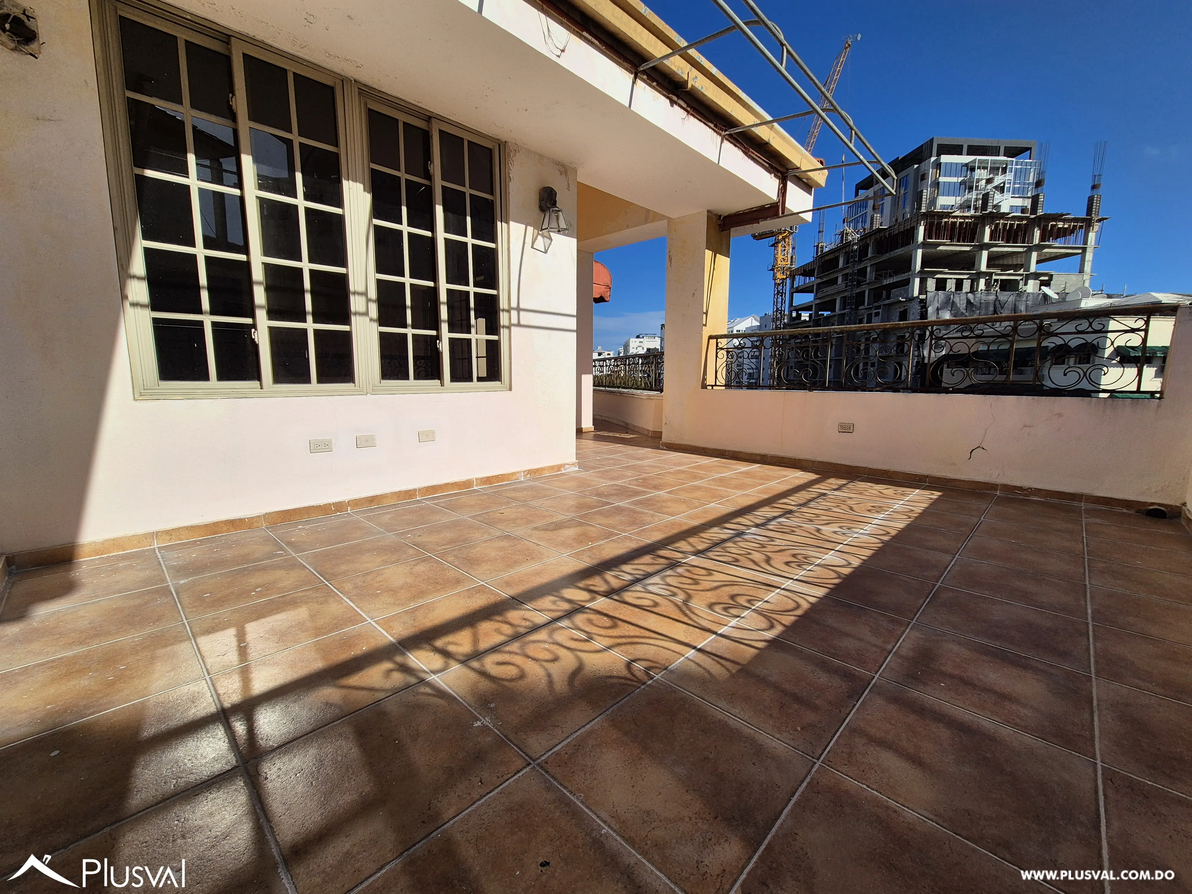 Apartamento tipo PentHouse de venta en Naco 483200