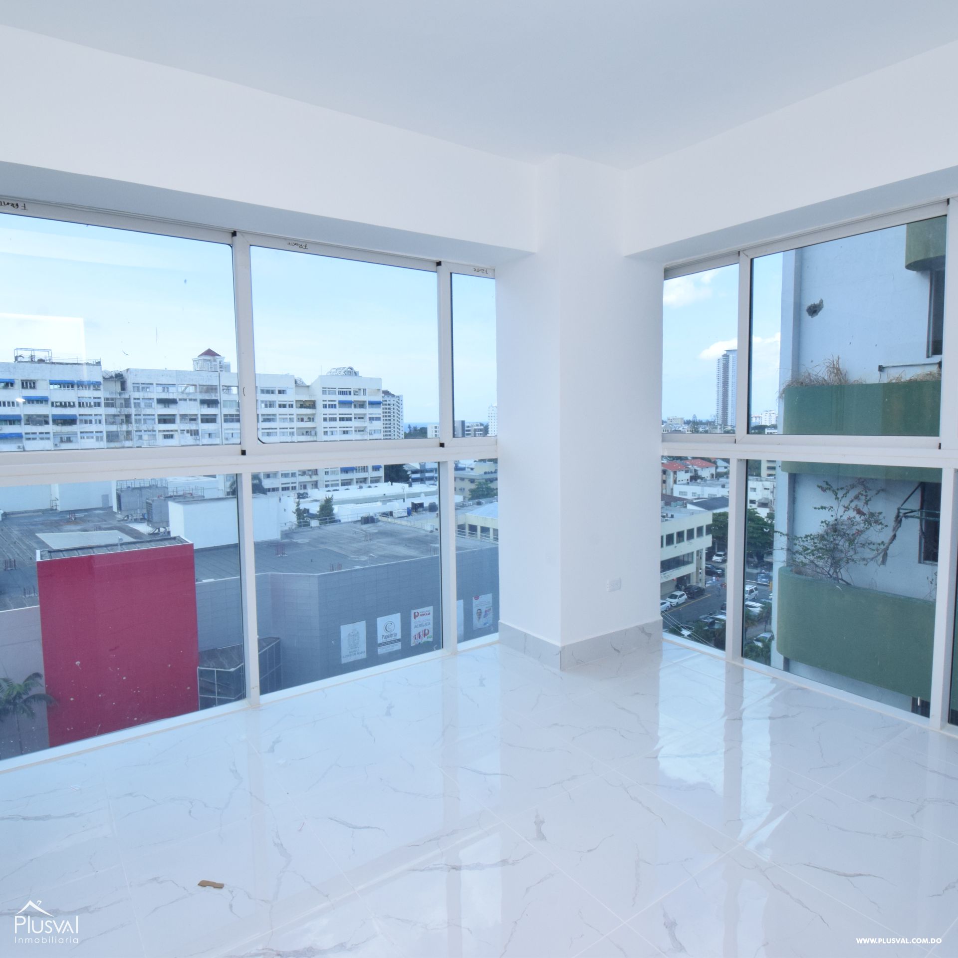 Lujosa Torre en Bella Vista, en la Av. Sarasota 426590