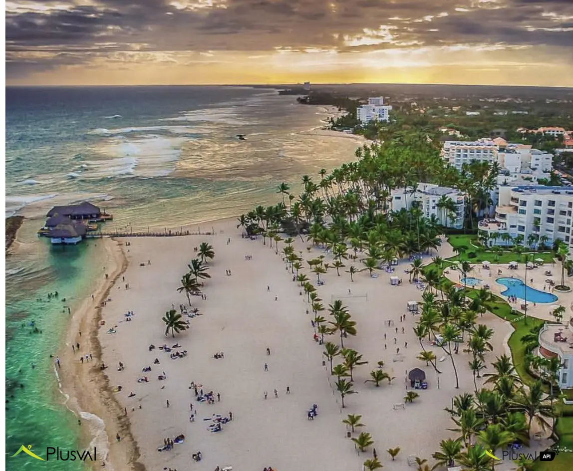 Hermosa villa en Venta en primera línea de playa en Juan Dolio (Guayacanes) 449945