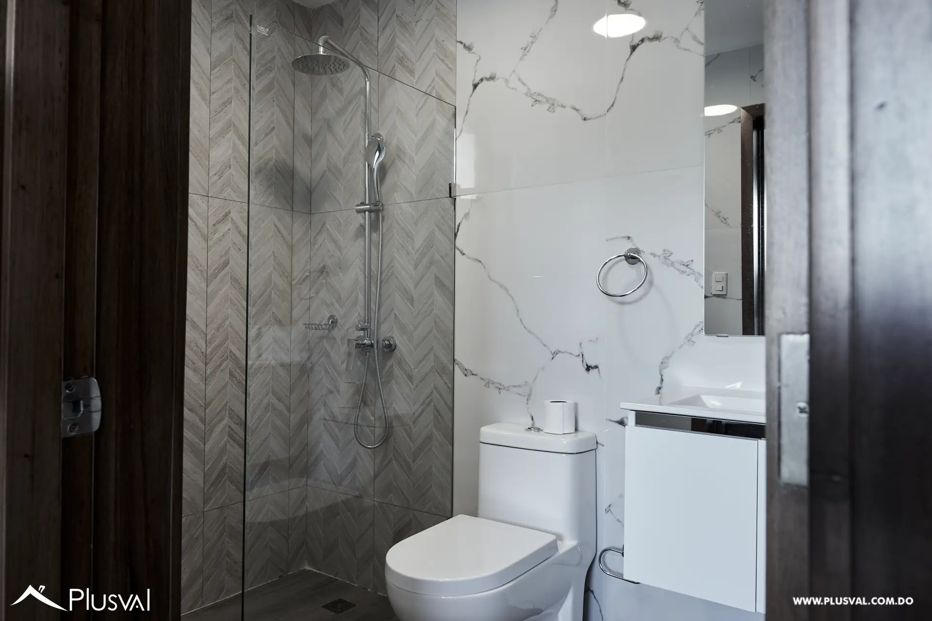 Apartamento nuevo en venta en Santiago próximo al HOMS | 3 habitaciones | 127 m² | Ascensor | 2 parqueos | Listo para vivir o invertir 464476