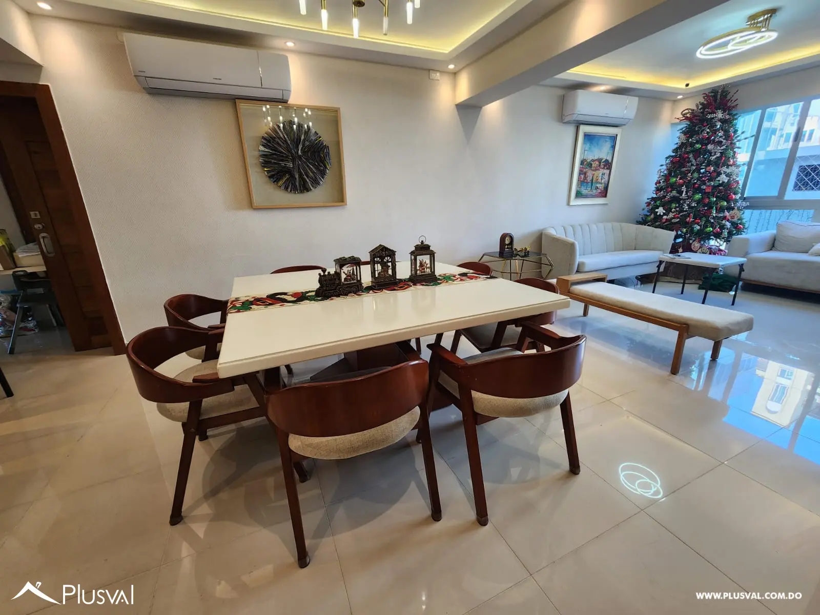 Apartamento de 3 habitaciones en  Evaristo Morales 480442