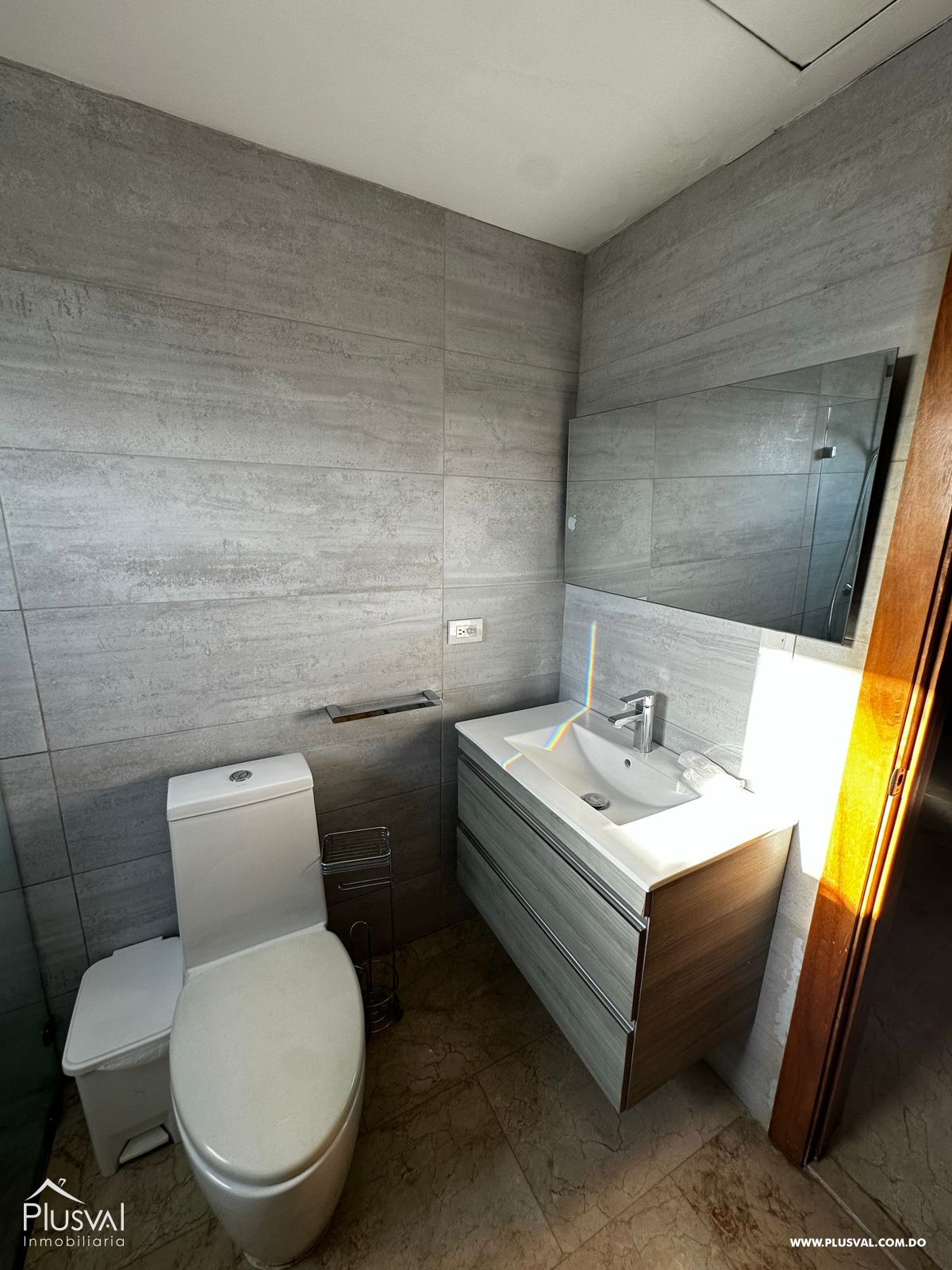 Residencia de lujo en Evaristo Morales. Amplio, privado y estratégicamente ubicado. 319267