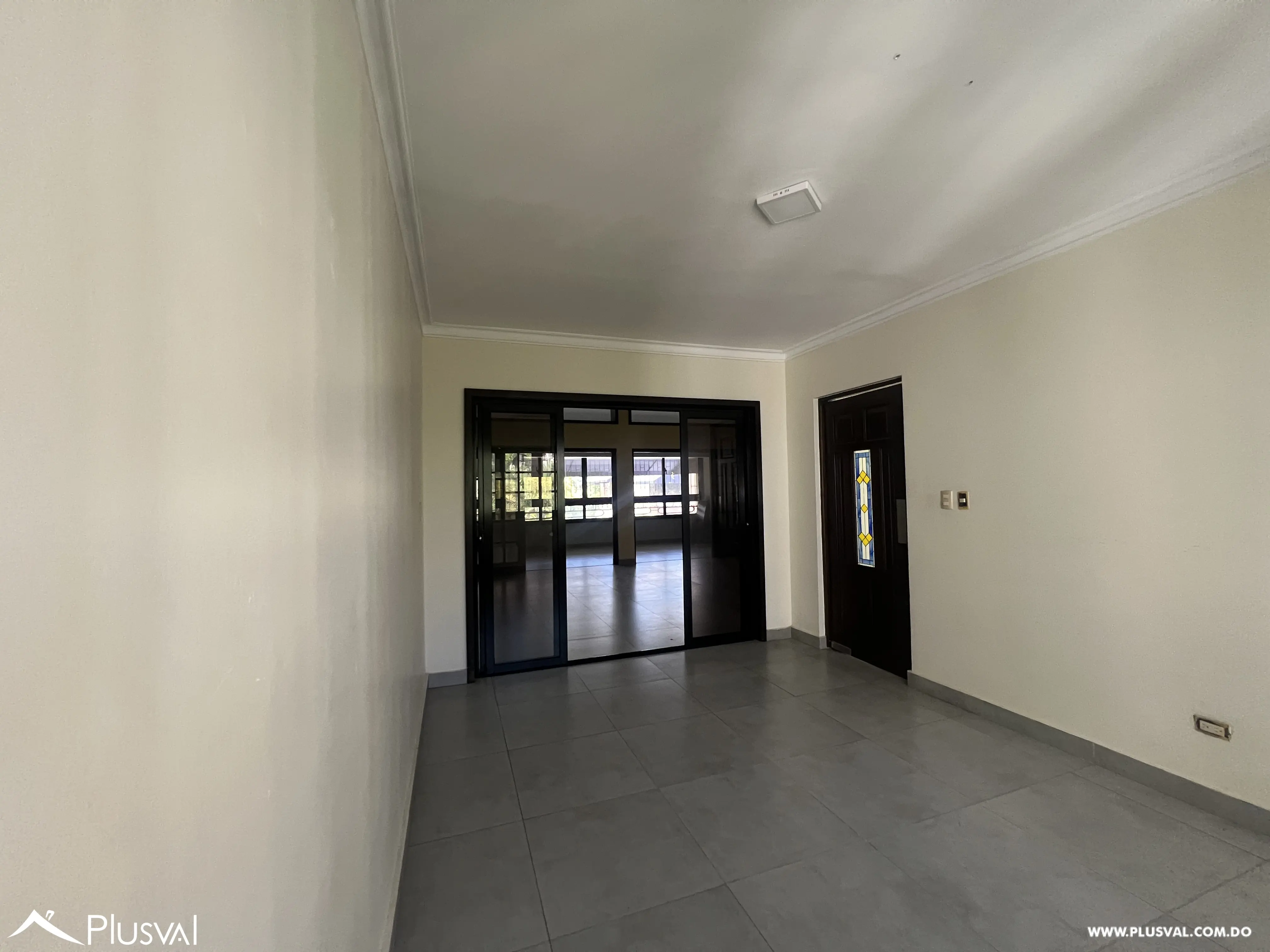 Amplio apartamento en venta en Piantini 488514