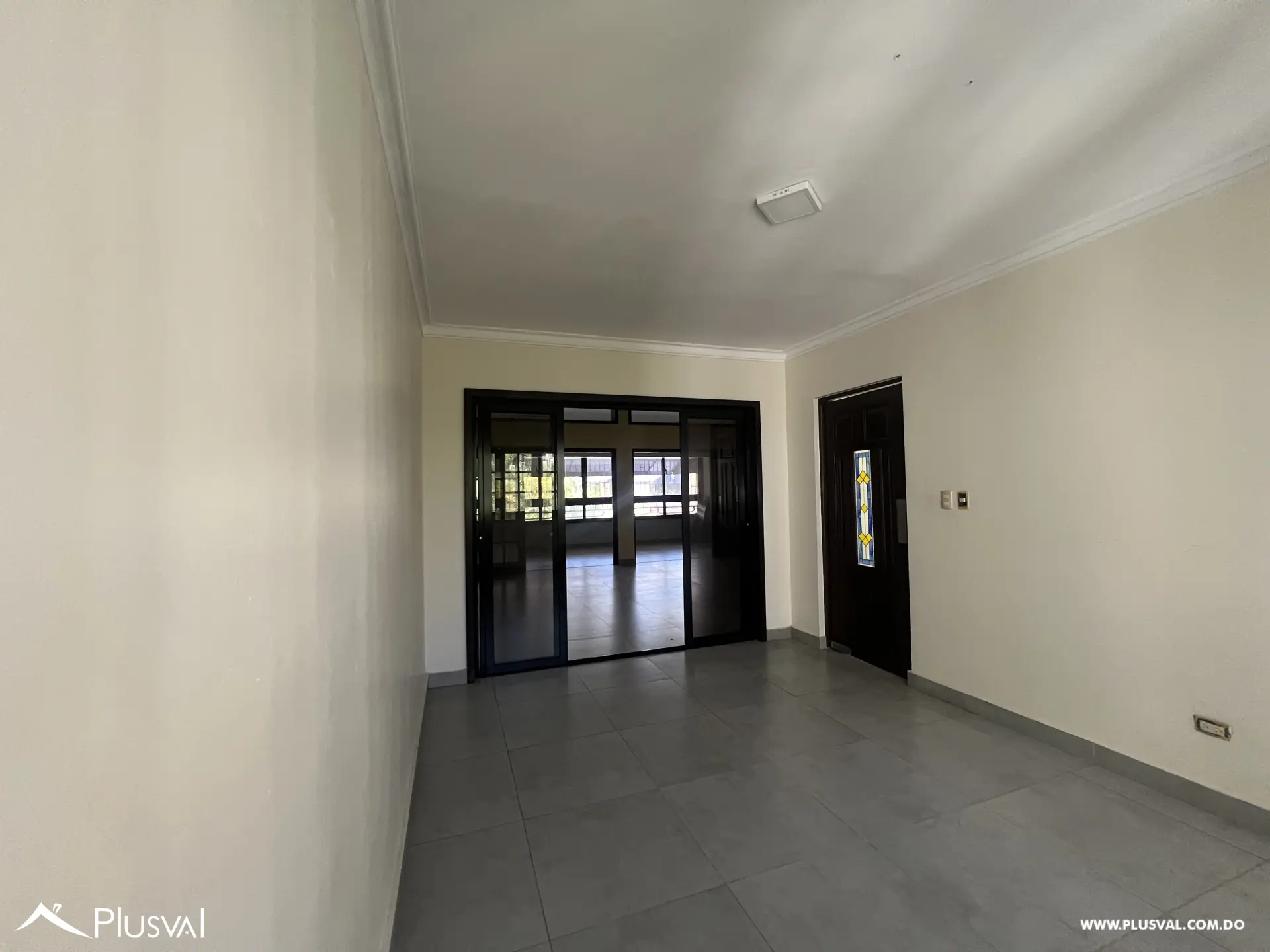 Amplio apartamento en venta en Piantini 488514