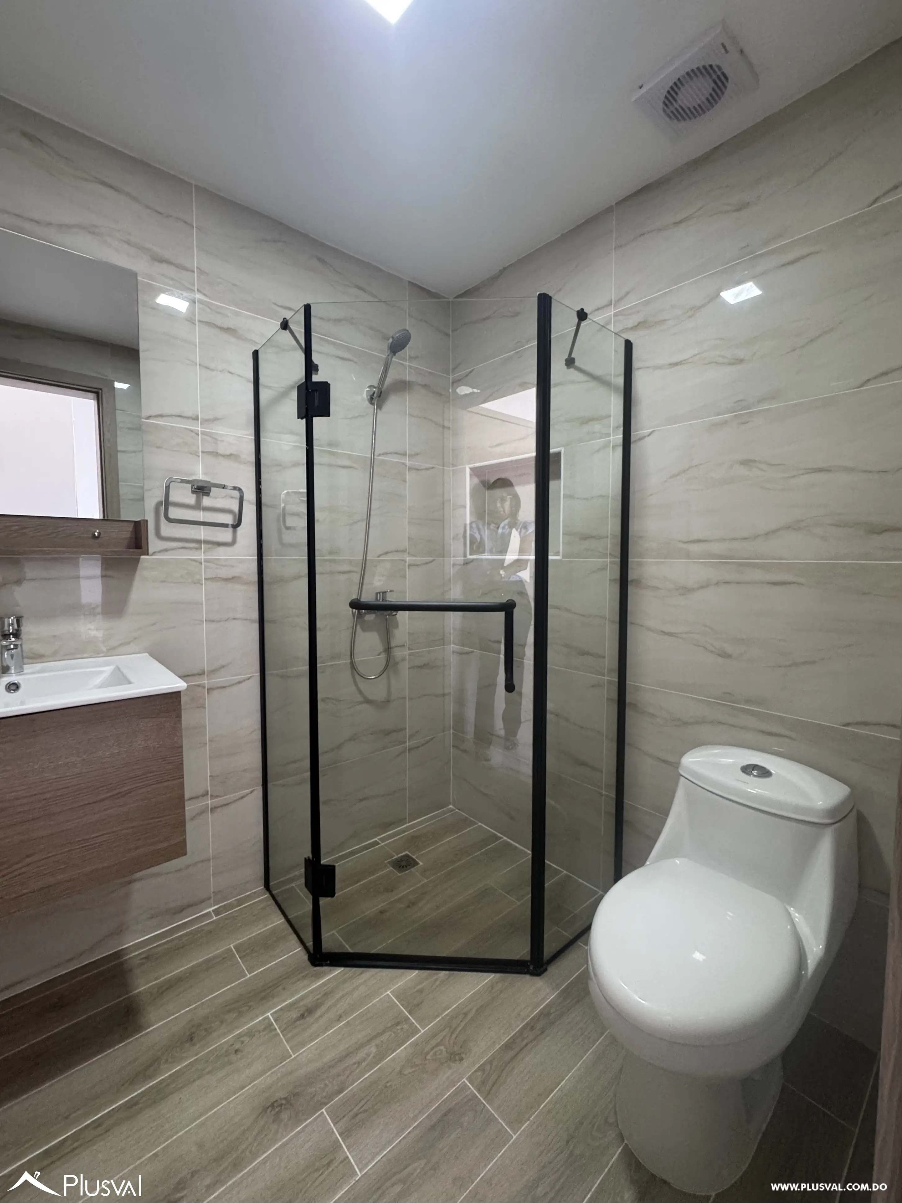 Alquilo Apto. en Excelente Ubicacion en La Julia 500551