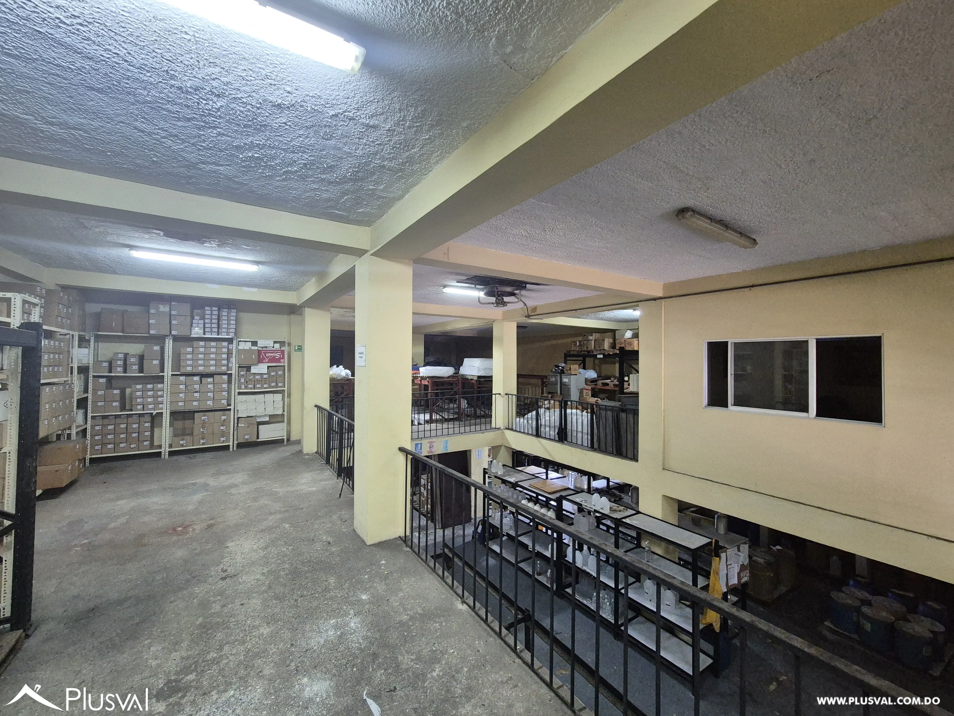 Edificio comercial en venta en Villa Juana 484116