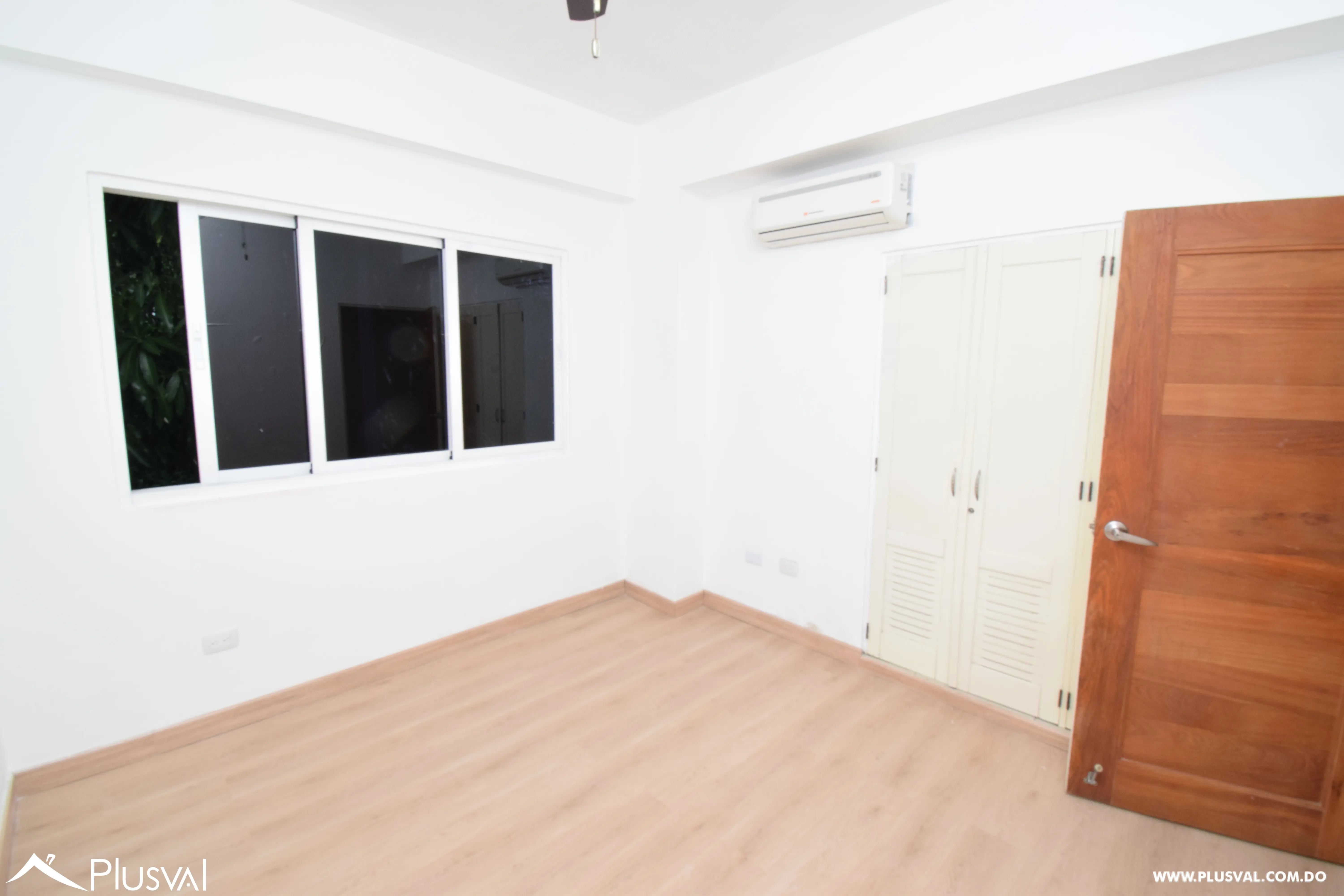 Apartamento en alquiler vacío con excelente ubicación. 468033