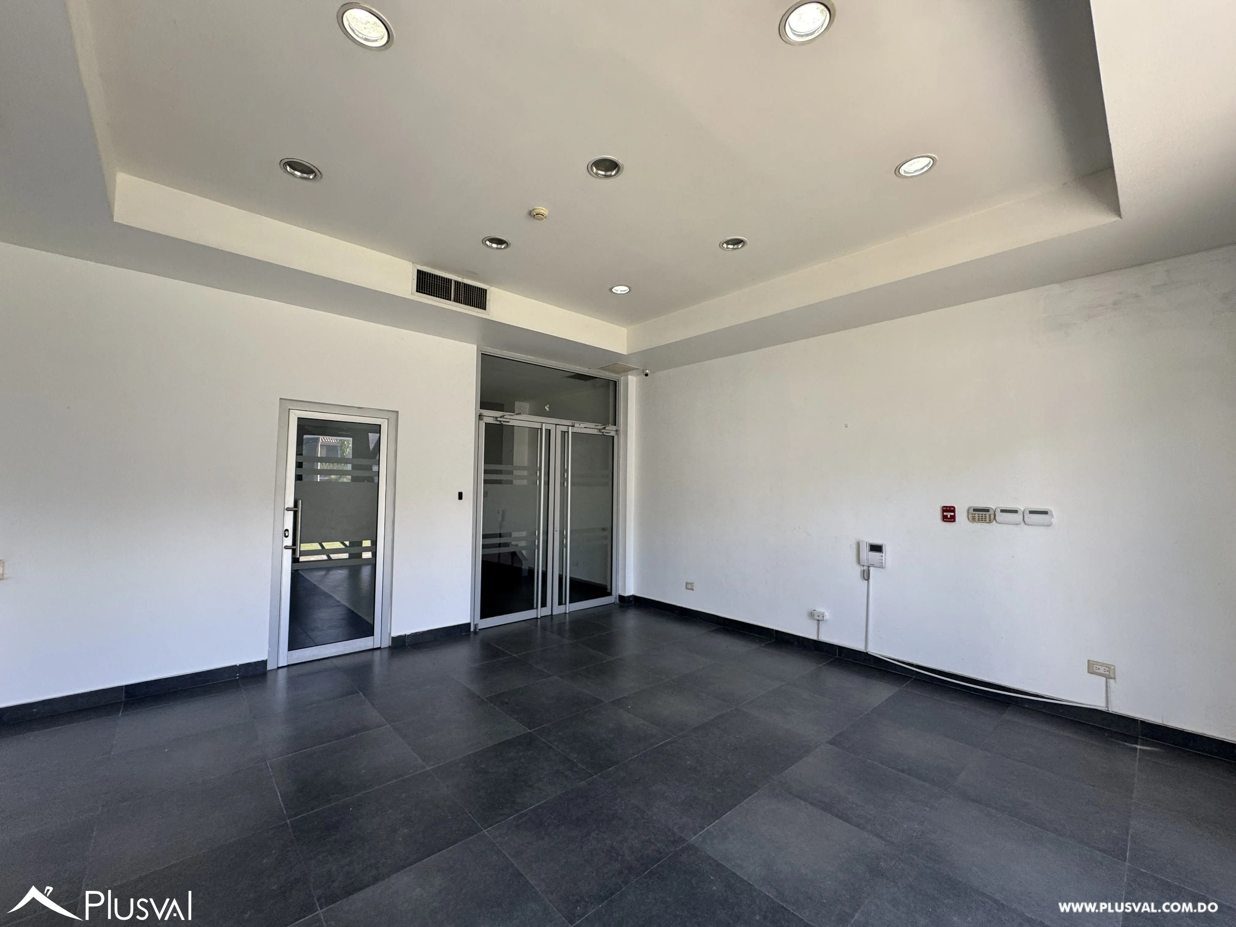 Edificio Comercial En Alquiler 496912