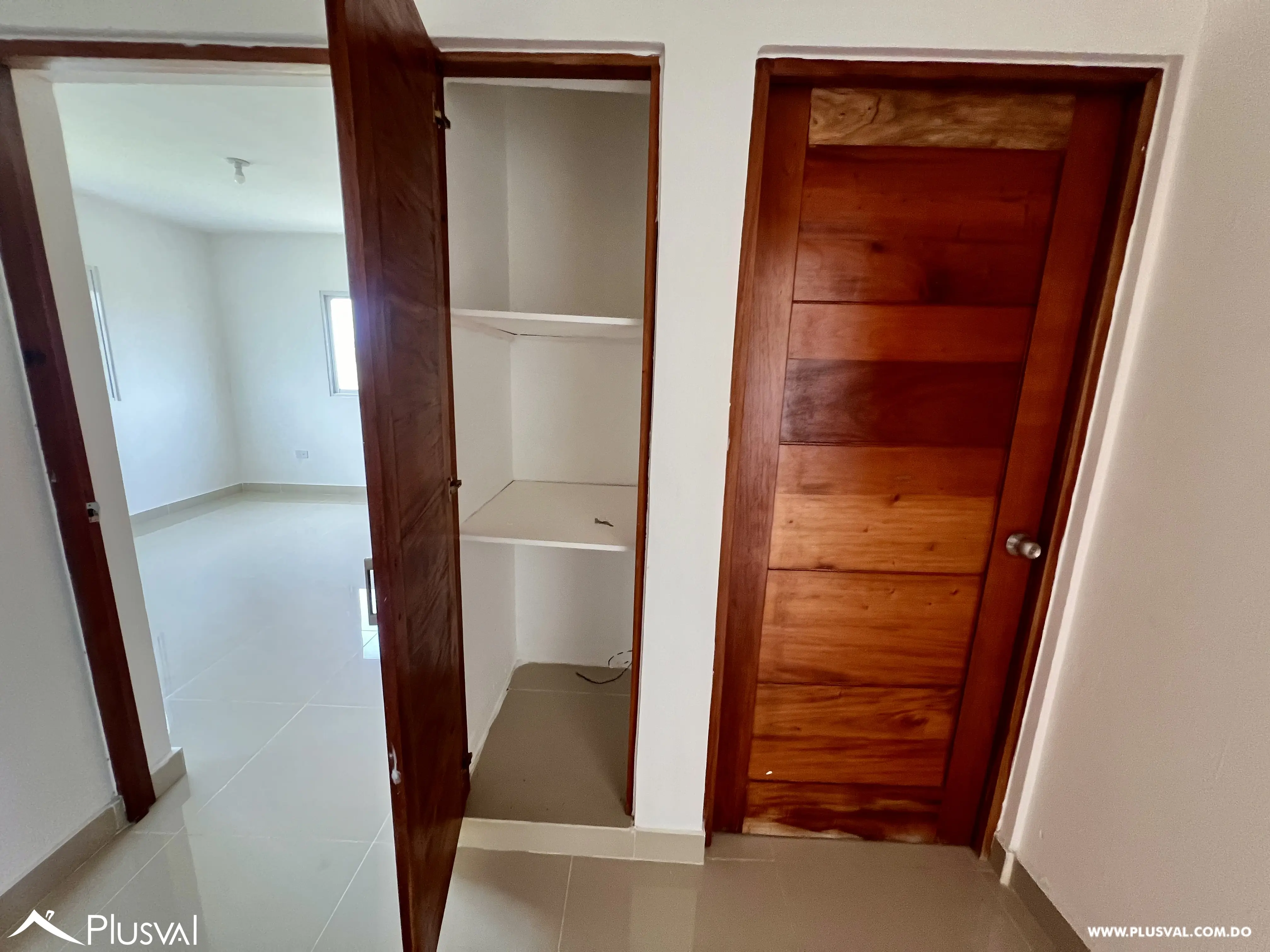 Apartamento en venta en Santo Domingo Este, listo para estrenar. 526898
