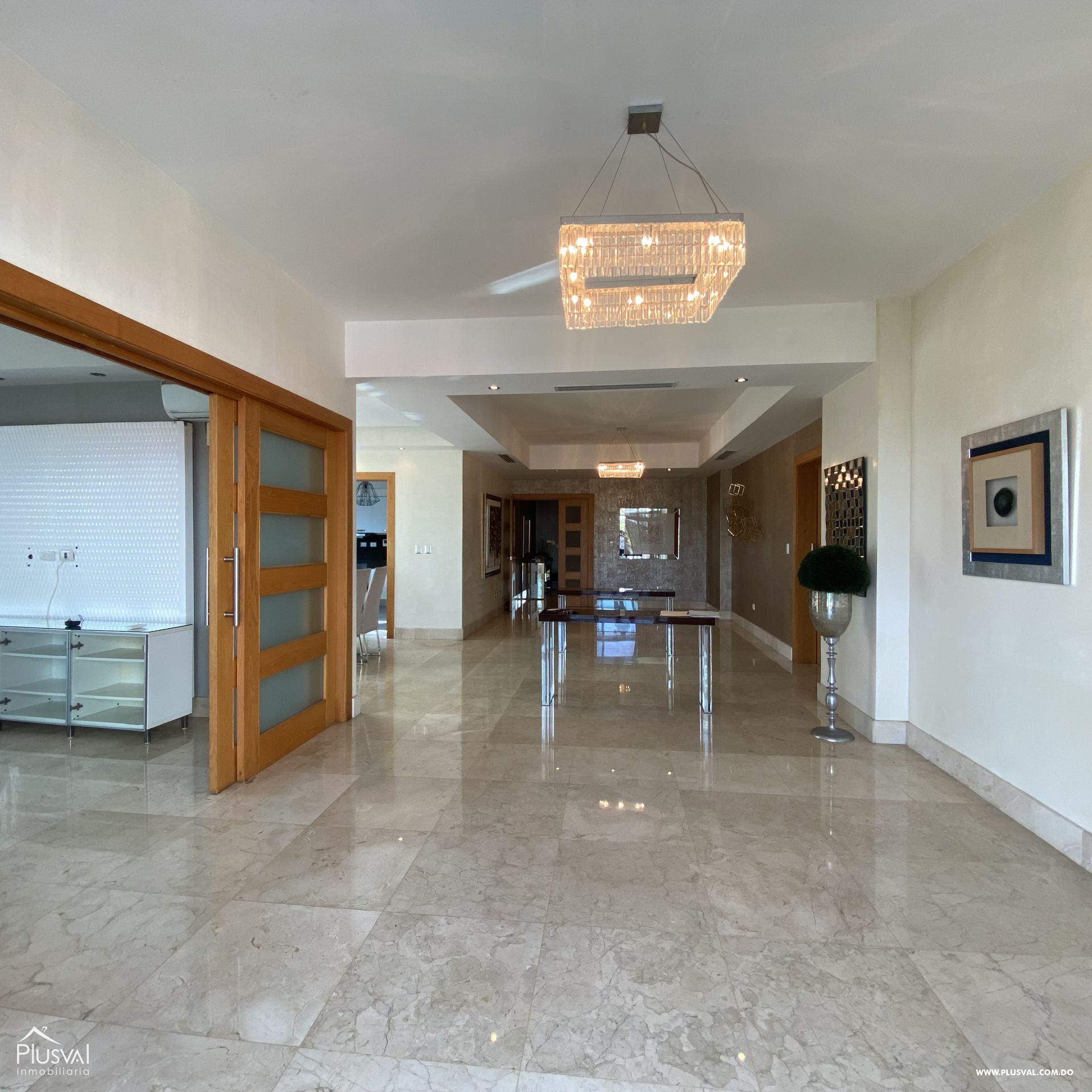 Alquilo Excelente Apartamento en el Corazón  Piantini 430598