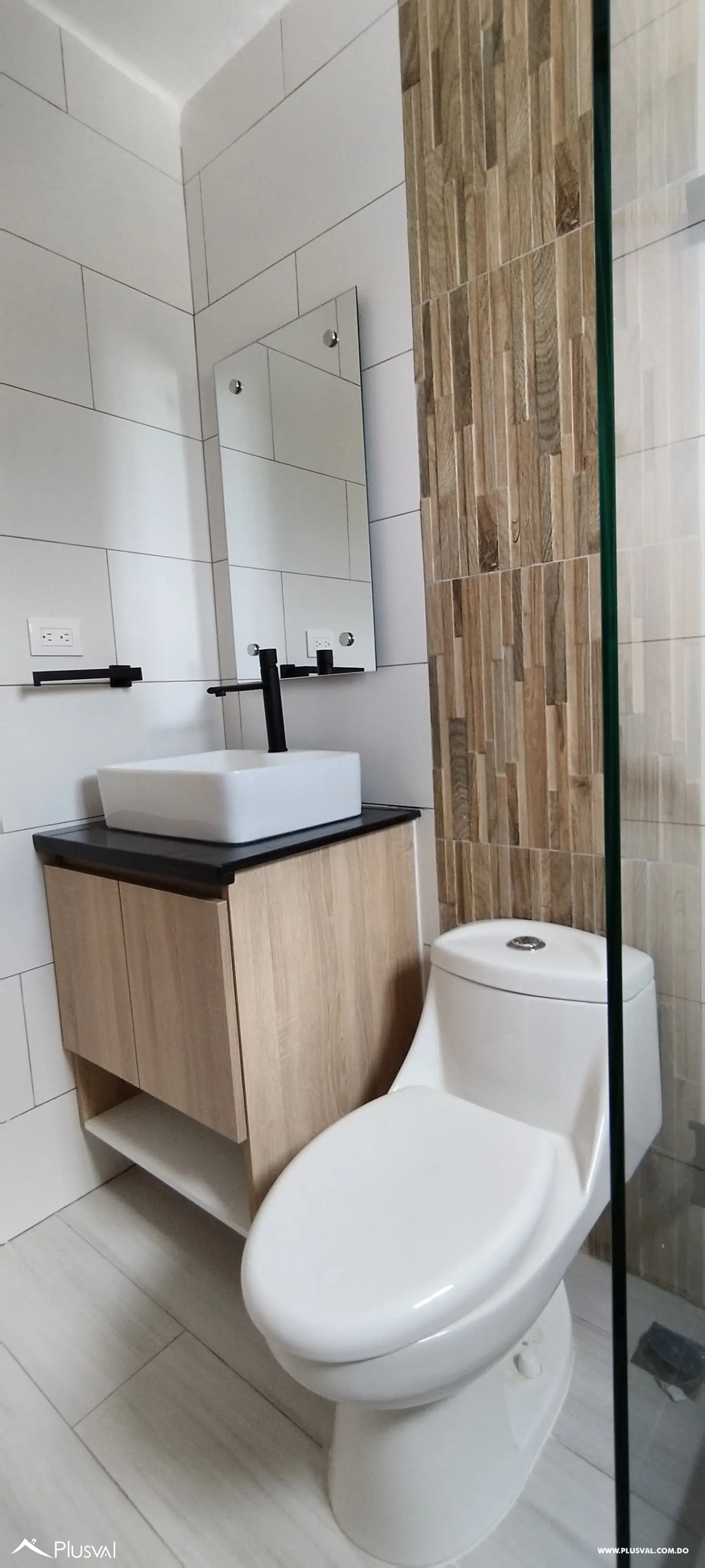 Apartamento en Venta con Azotea Privada en Gurabo 456820